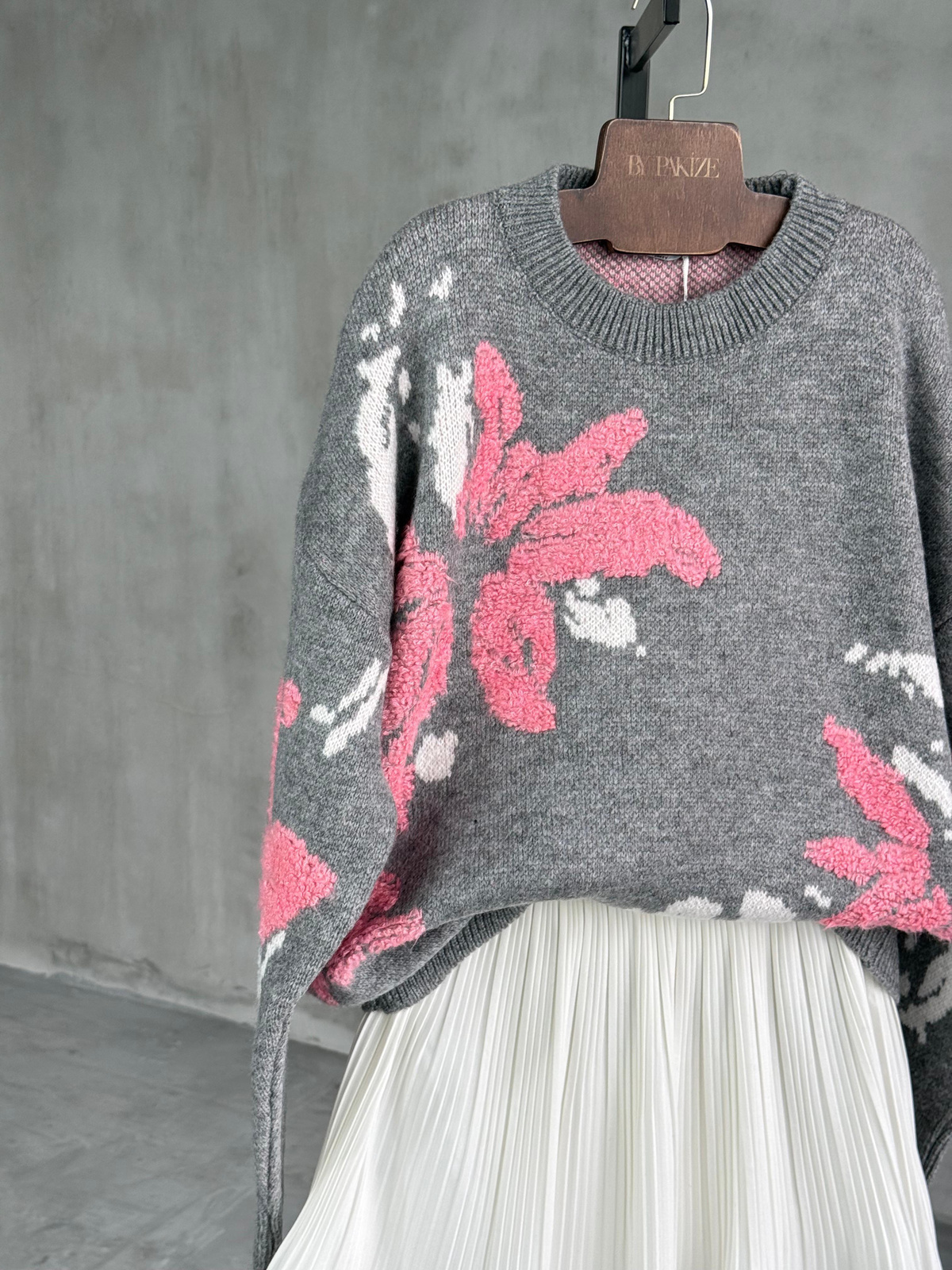 Floral Çiçek Desenli Tasarım Kazak (Pembe) 