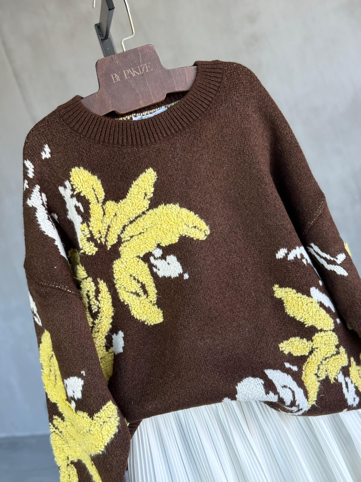 Floral Çiçek Desenli Tasarım Kazak (Sarı)