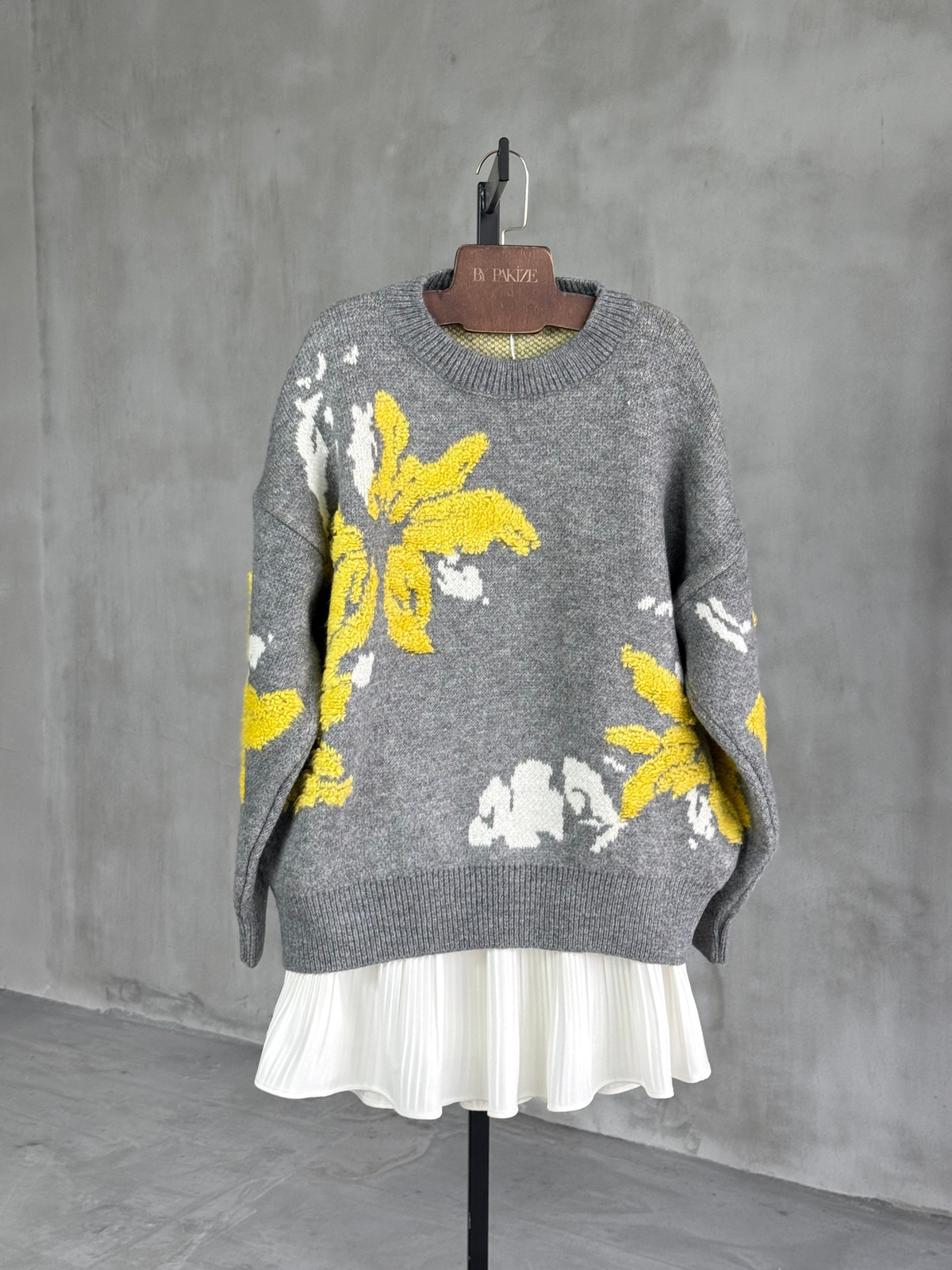 Floral Çiçek Desenli Tasarım Kazak (Sarı) 