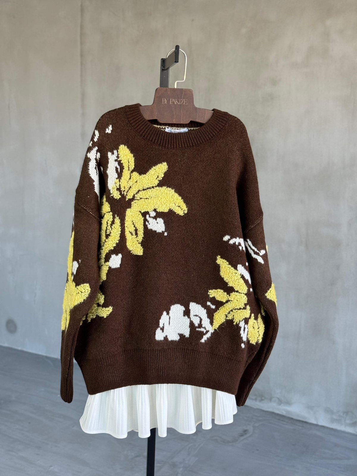 Floral Çiçek Desenli Tasarım Kazak (Sarı)
