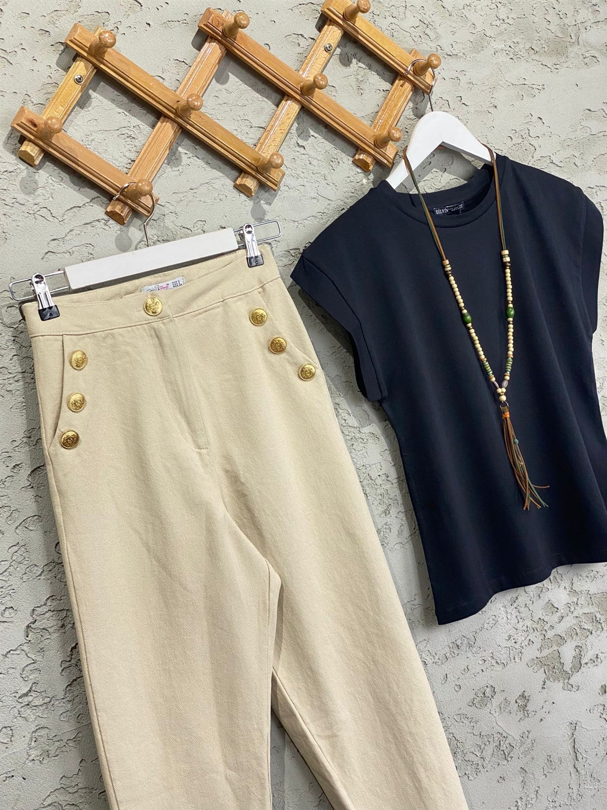 Gabardin Doku Gold Tasarım Düğmeli Pantolon (Ekru)