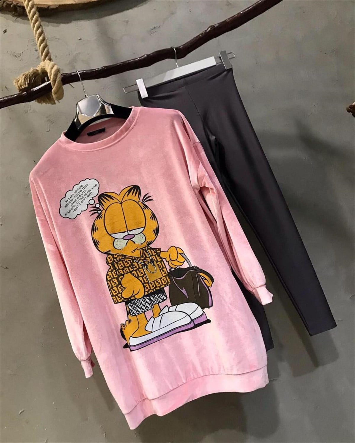 Garfield Kadife Kumaş Sweatshirt (PEMBE)