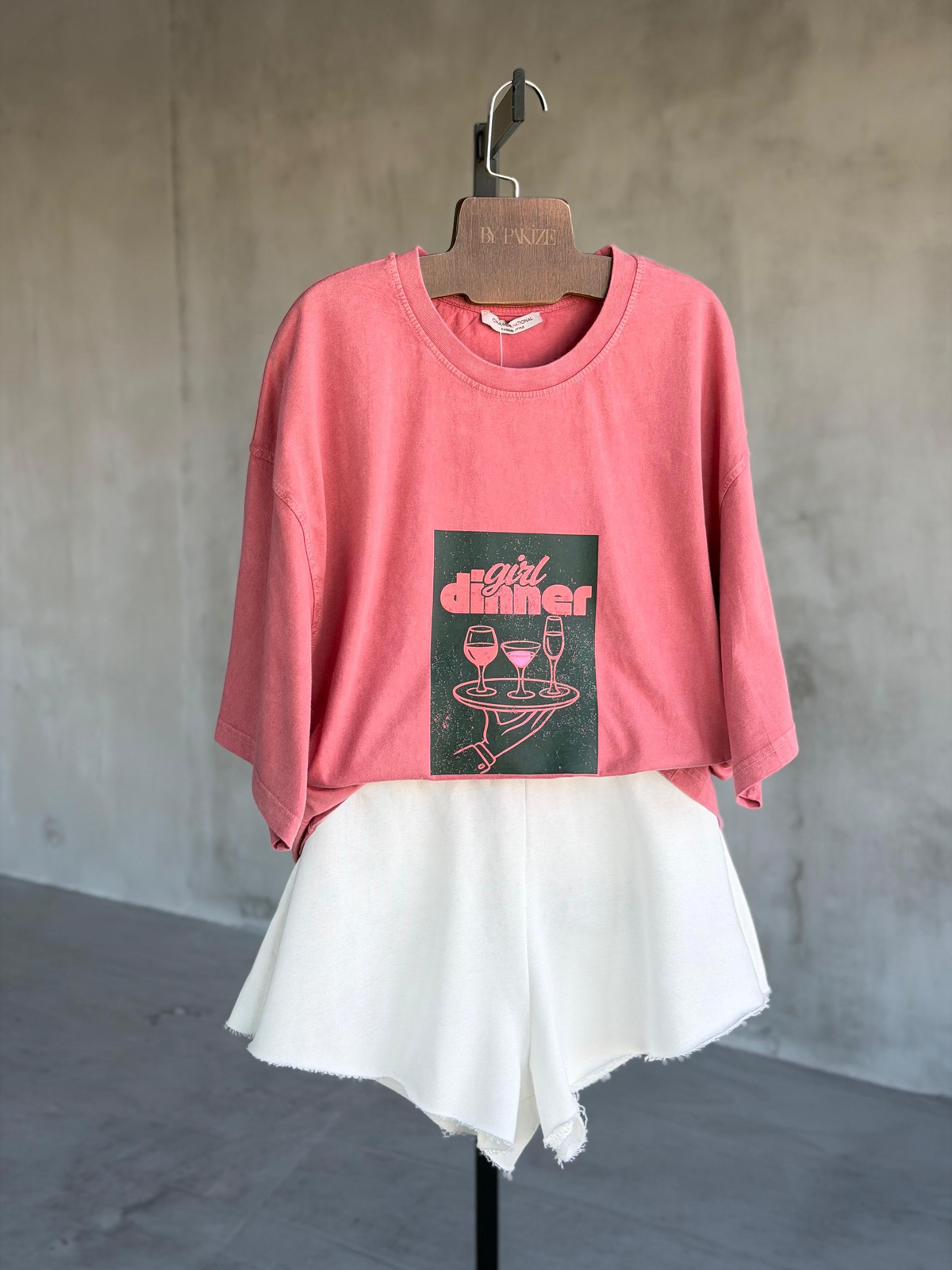 Girl Dinner Yazı Baskılı Oversize Tişört (Kiremit)