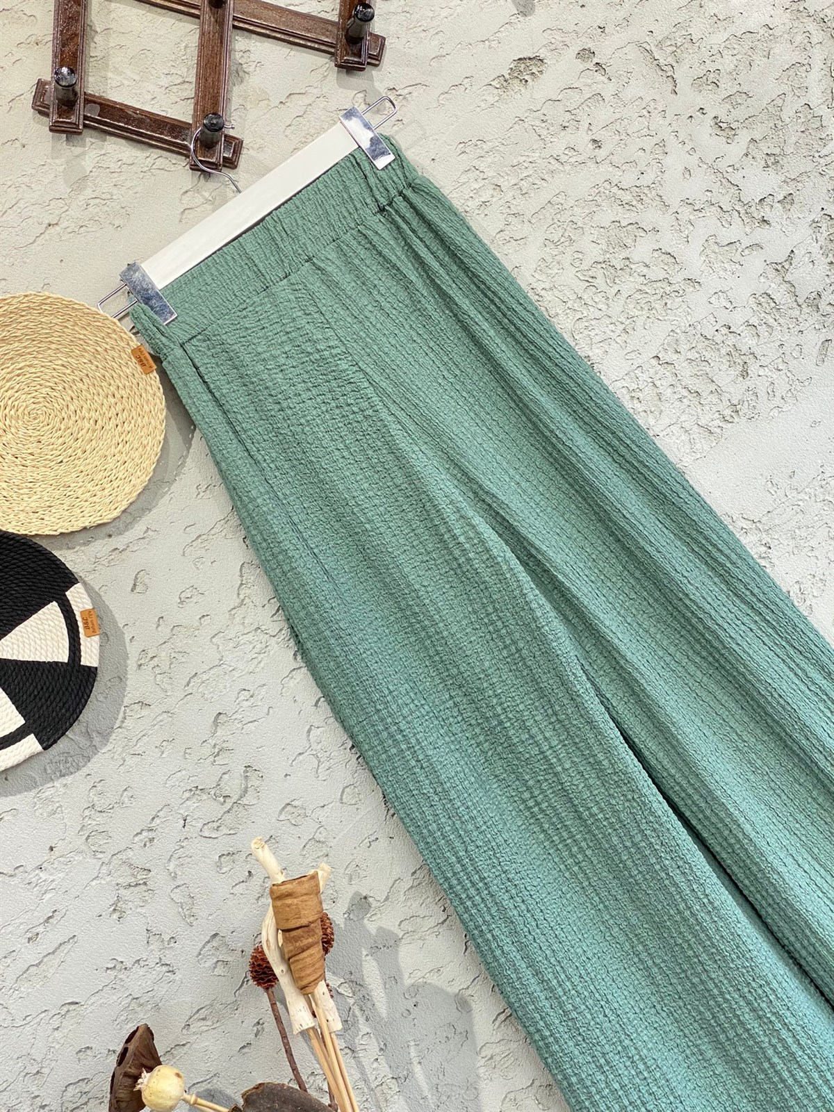 Gofre Kumaş Beli Lastikli Bol Paça Pantolon (Mint)