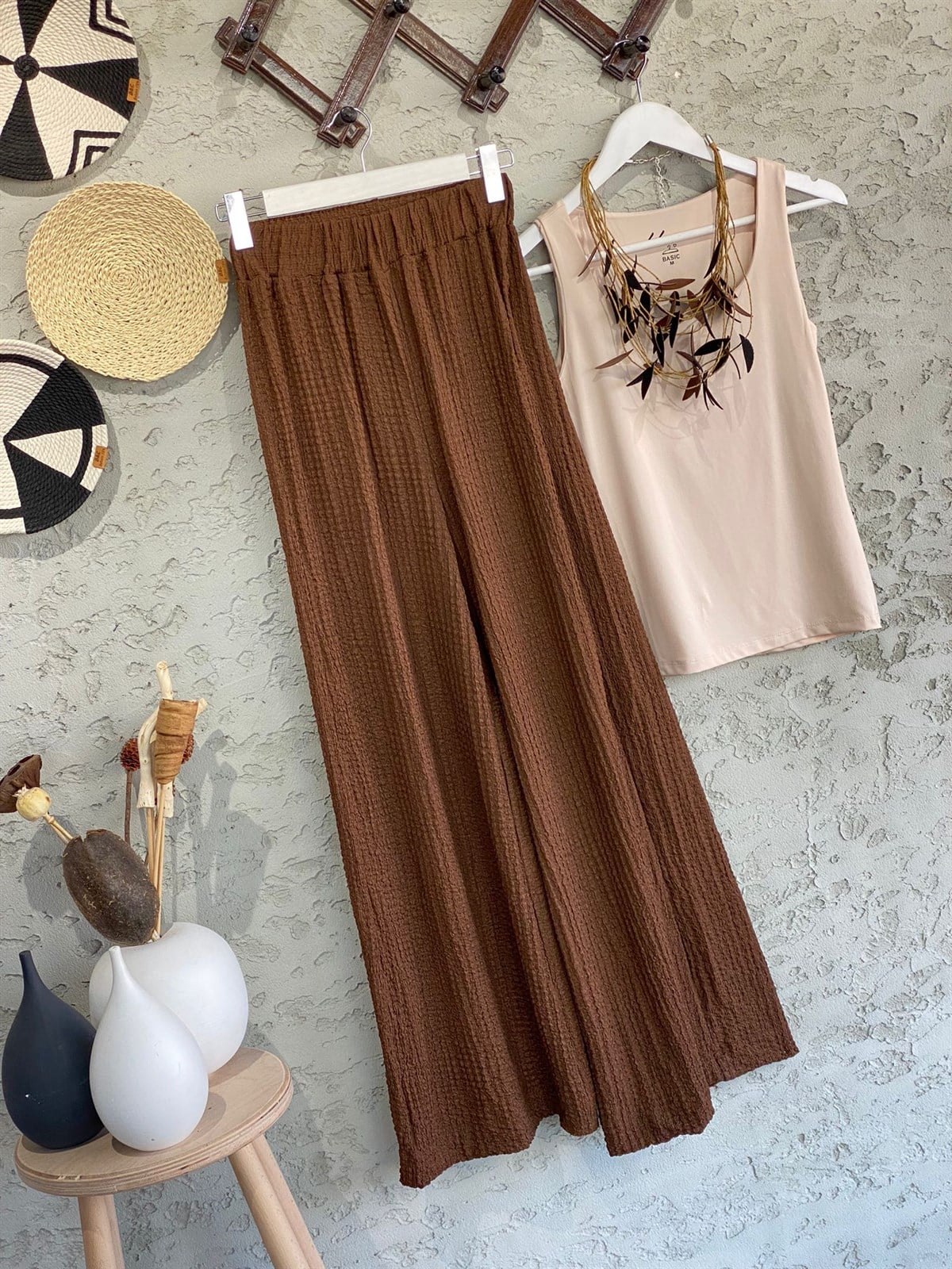 Gofre Kumaş Beli Lastikli Bol Paça Pantolon (Kahverengi)
