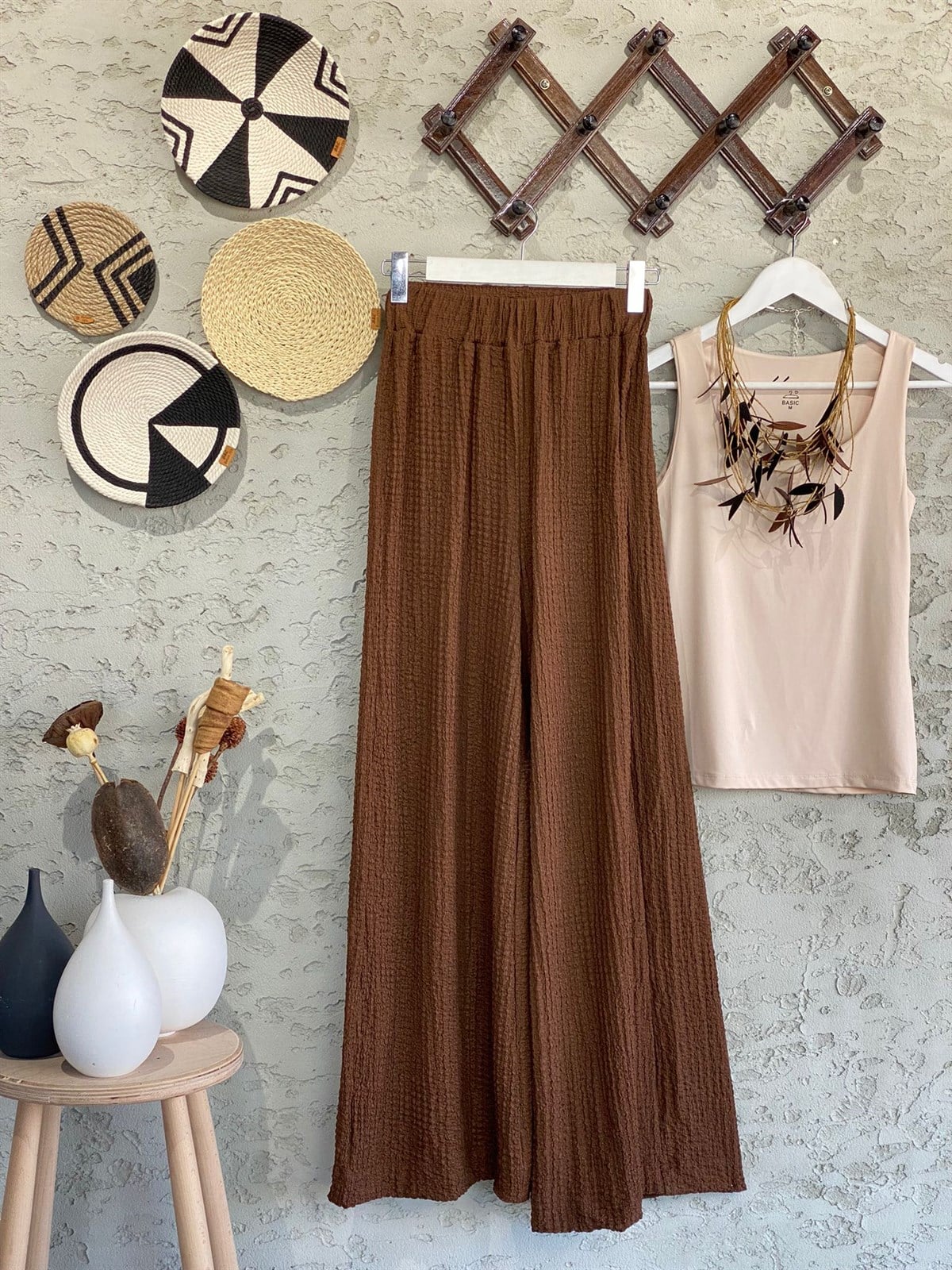 Gofre Kumaş Beli Lastikli Bol Paça Pantolon (Kahverengi)