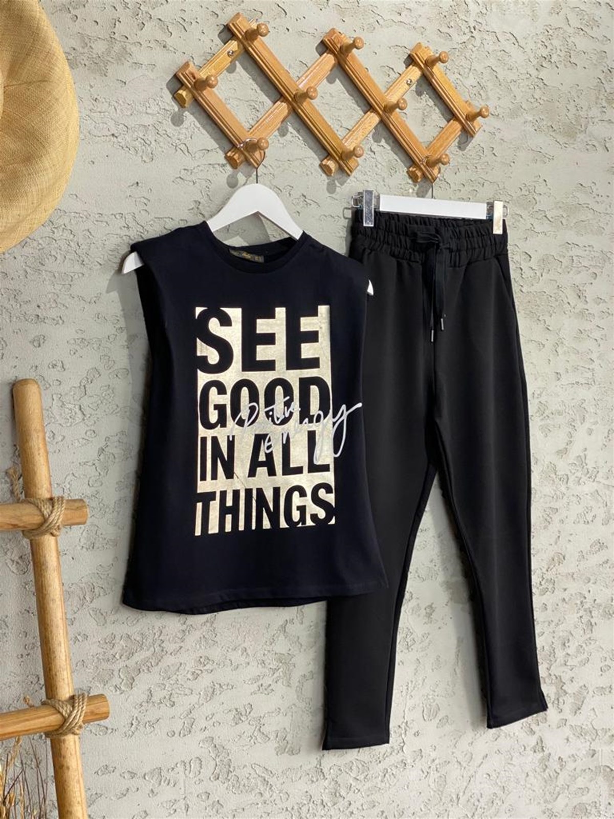 Gold Baskılı Vatkalı Tshirt (EKRU & SİYAH)
