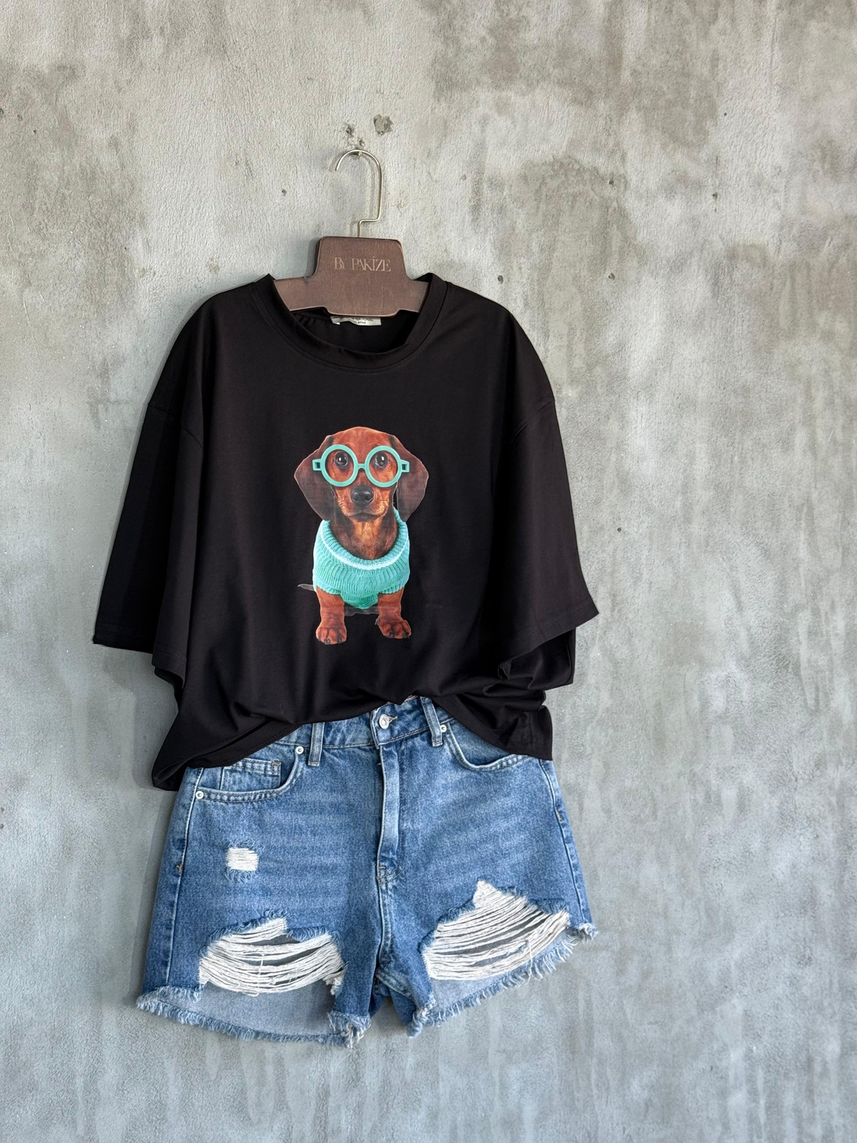 Gözlüklü Köpek Baskılı  Oversize Tişört (Siyah)