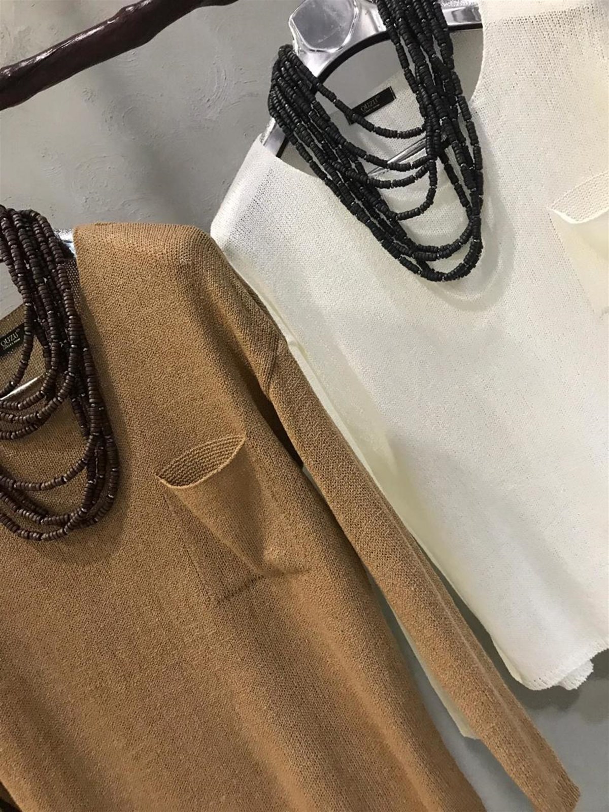 Hafif Kayık Yaka Cepli Merserize Kazak (CAMEL & EKRU)