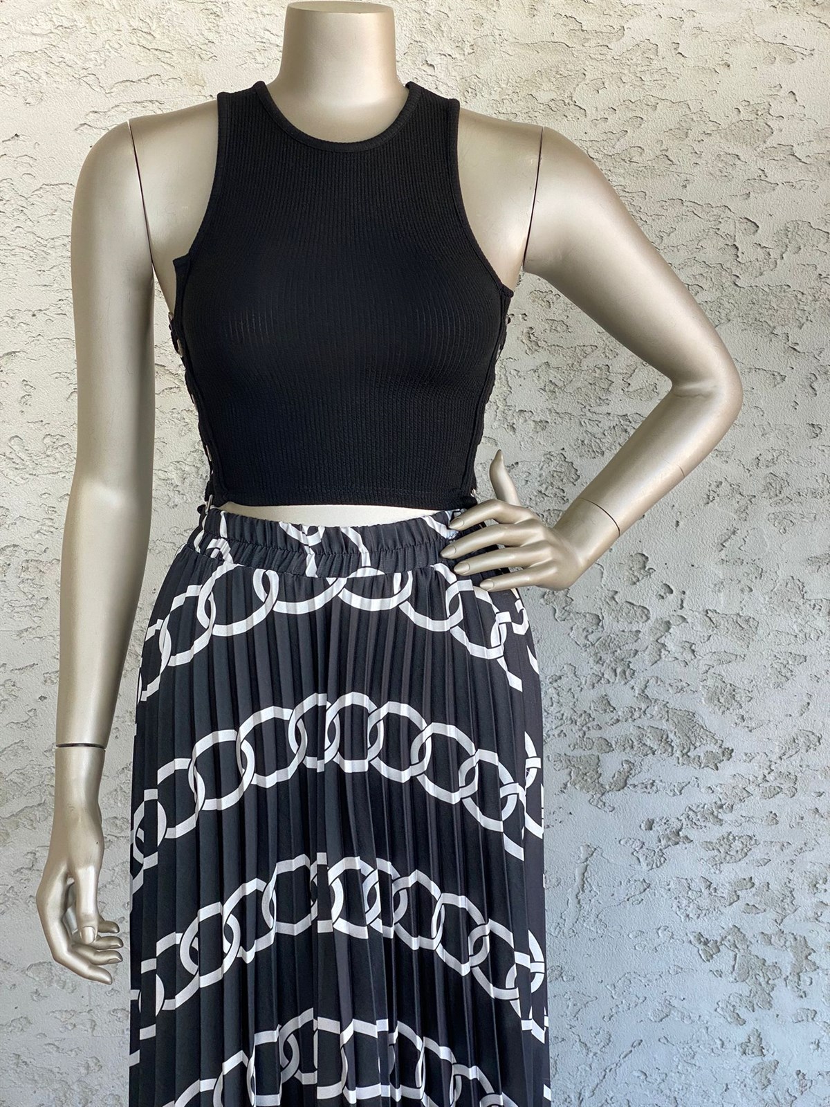 Halka Detaylı Crop Top-Siyah