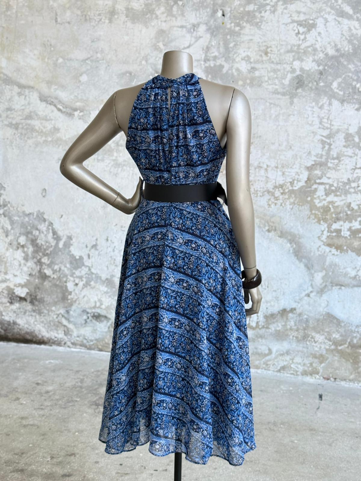 Halter Yaka Desenli Kemerli Şifon Elbise (Mavi)