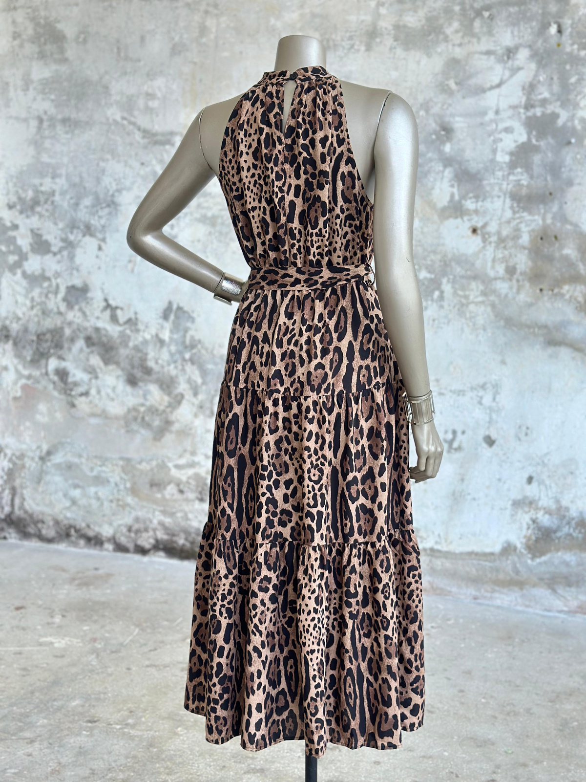 Halter Yaka Leopar Desen Belden Lastikli Elbise (Koyu Kahve)