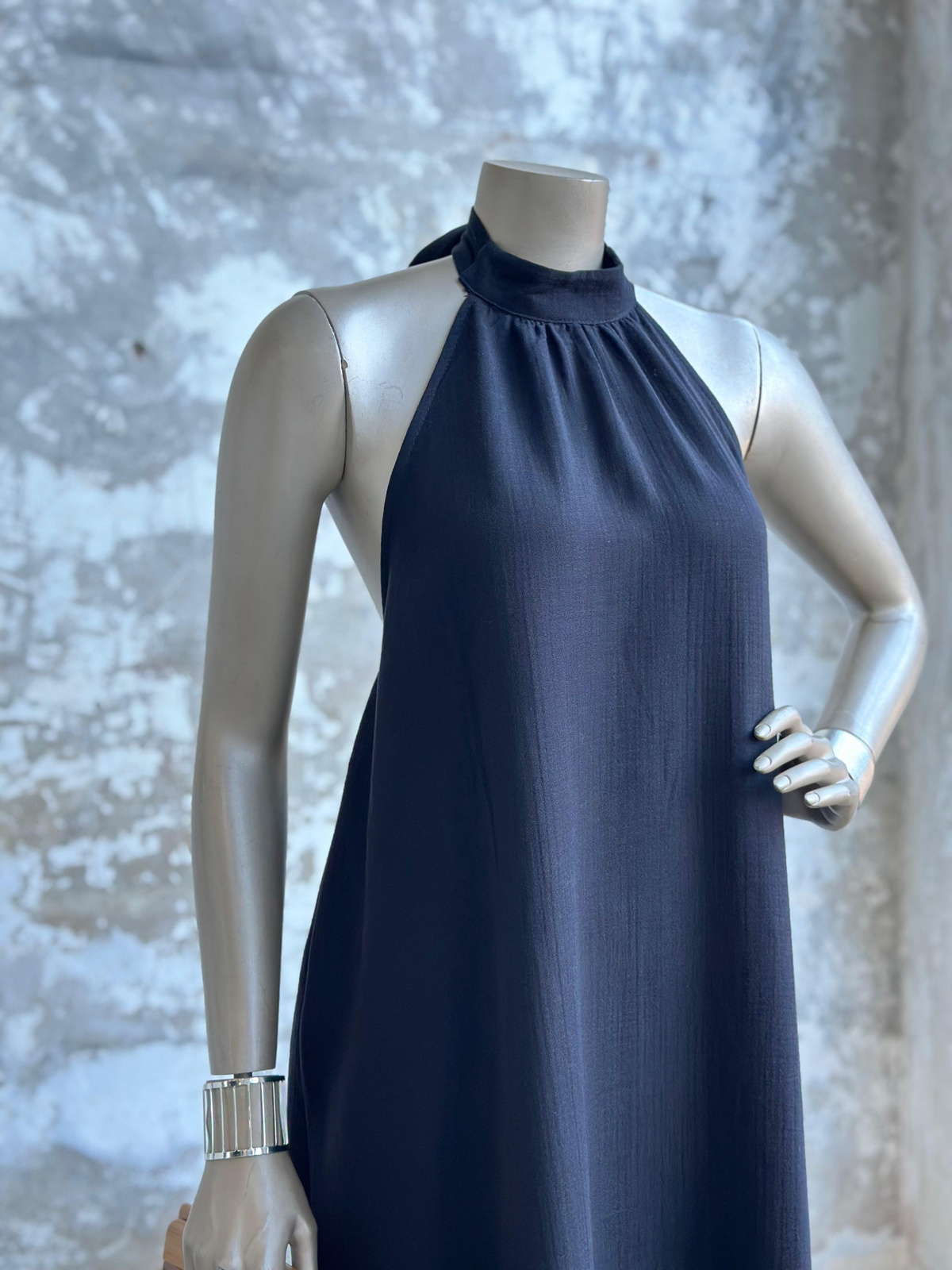 Halter Yaka Müslin Kumaş Elbise (Siyah)