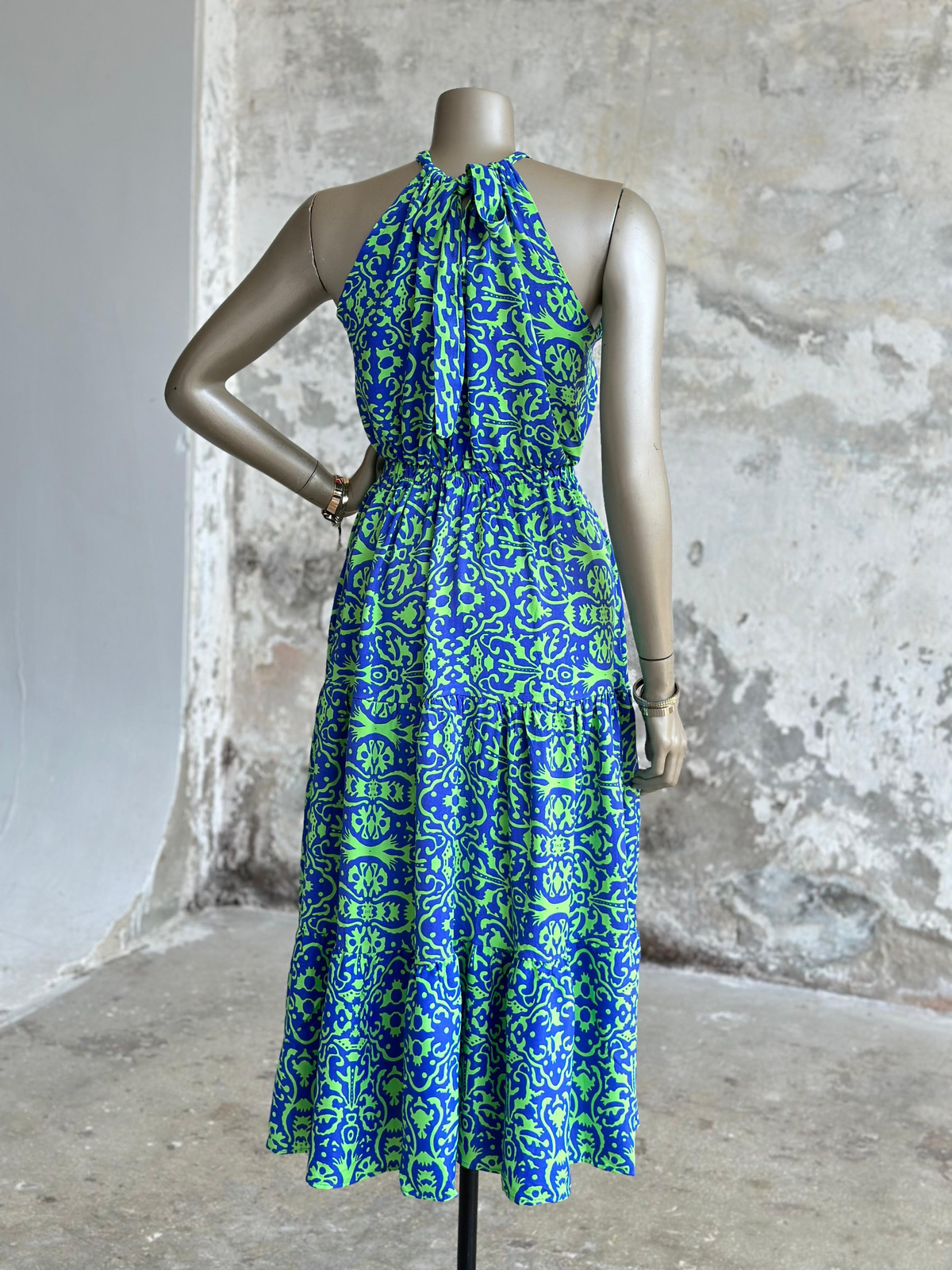 Halter Yaka Neon Renk Desen Belden Lastikli Elbise (Mavi)