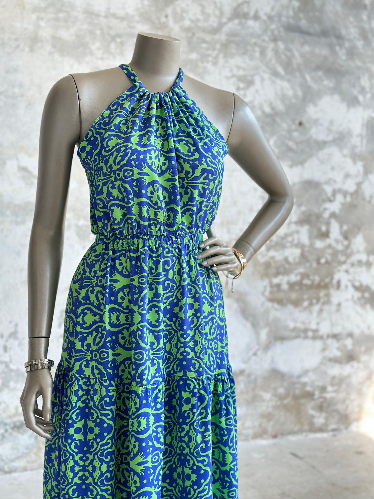 Halter Yaka Neon Renk Desen Belden Lastikli Elbise (Mavi)