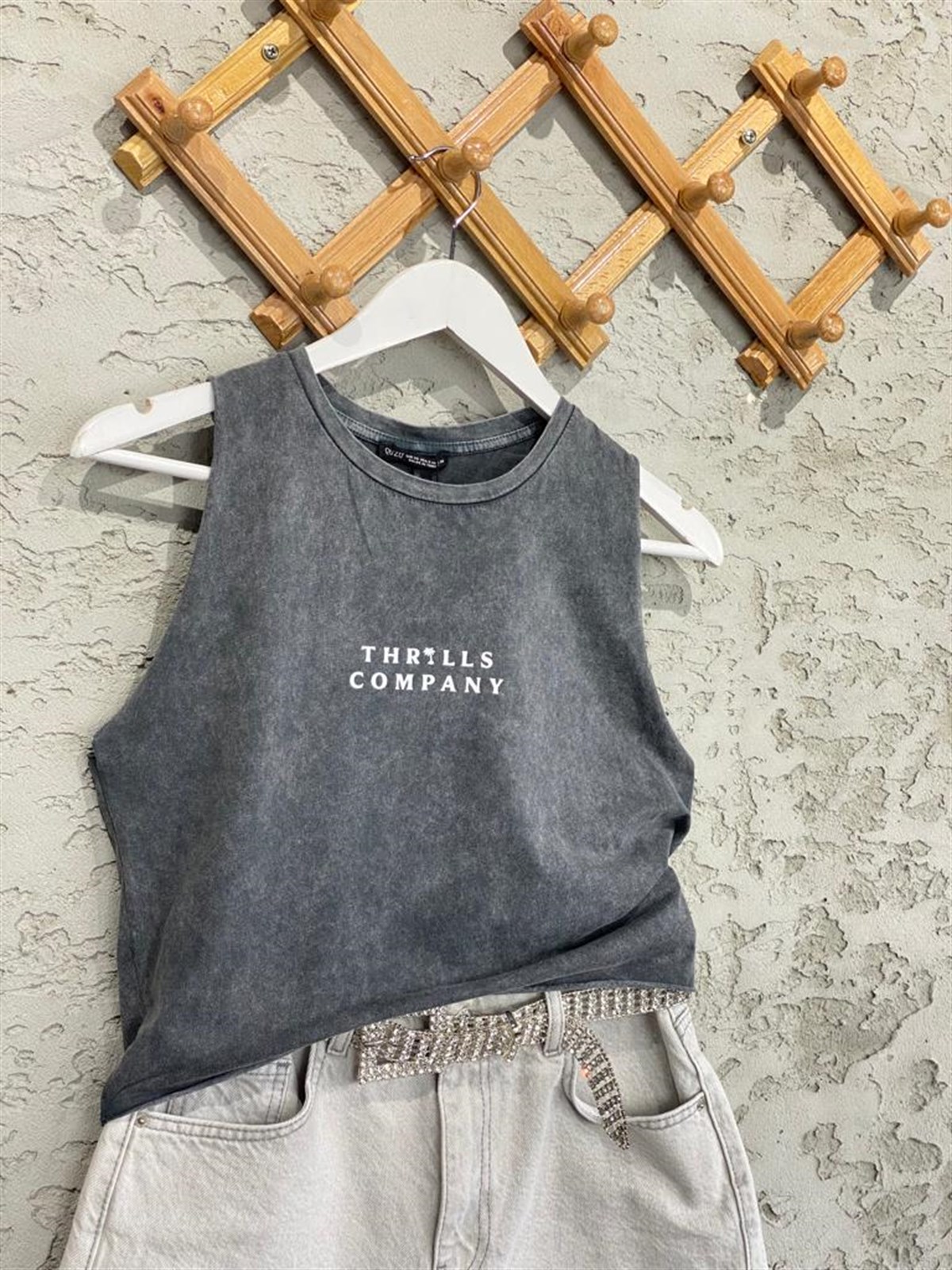 Halter Yaka Yazı Baskılı Crop Tişört (Antrasit)