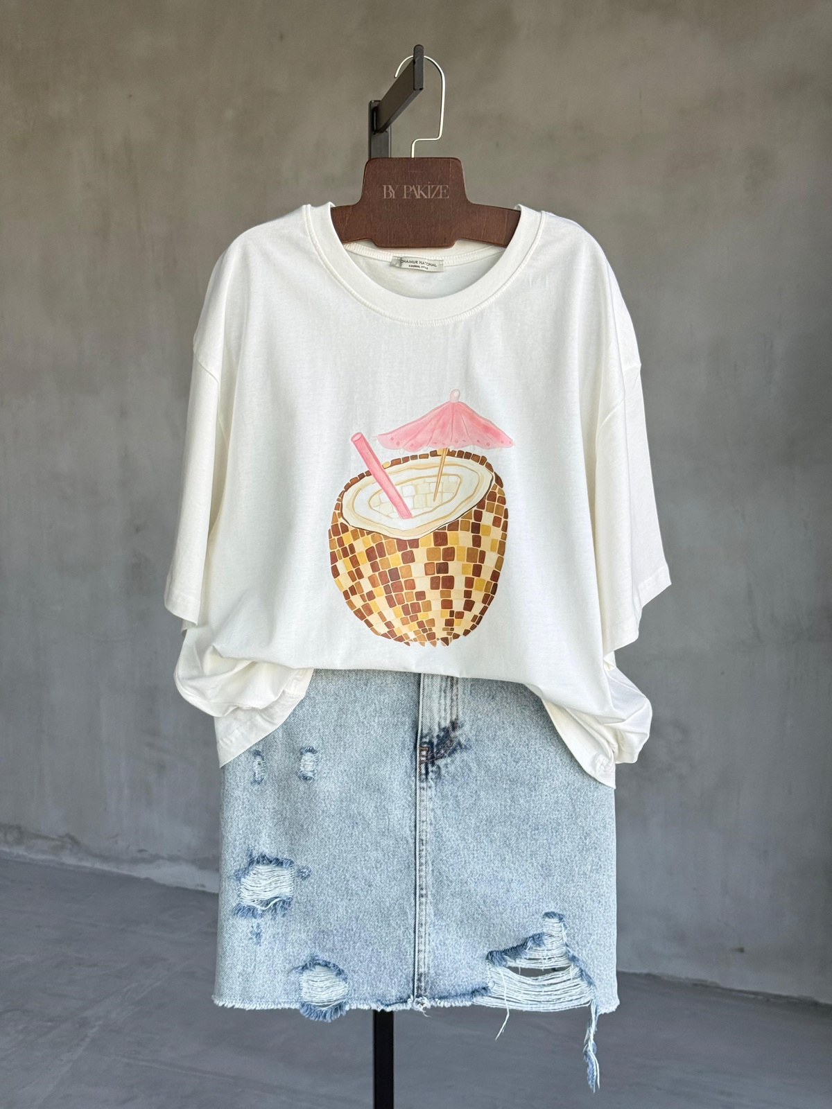 Hindistan Cevizi Baskılı Oversize Tişört (Beyaz)