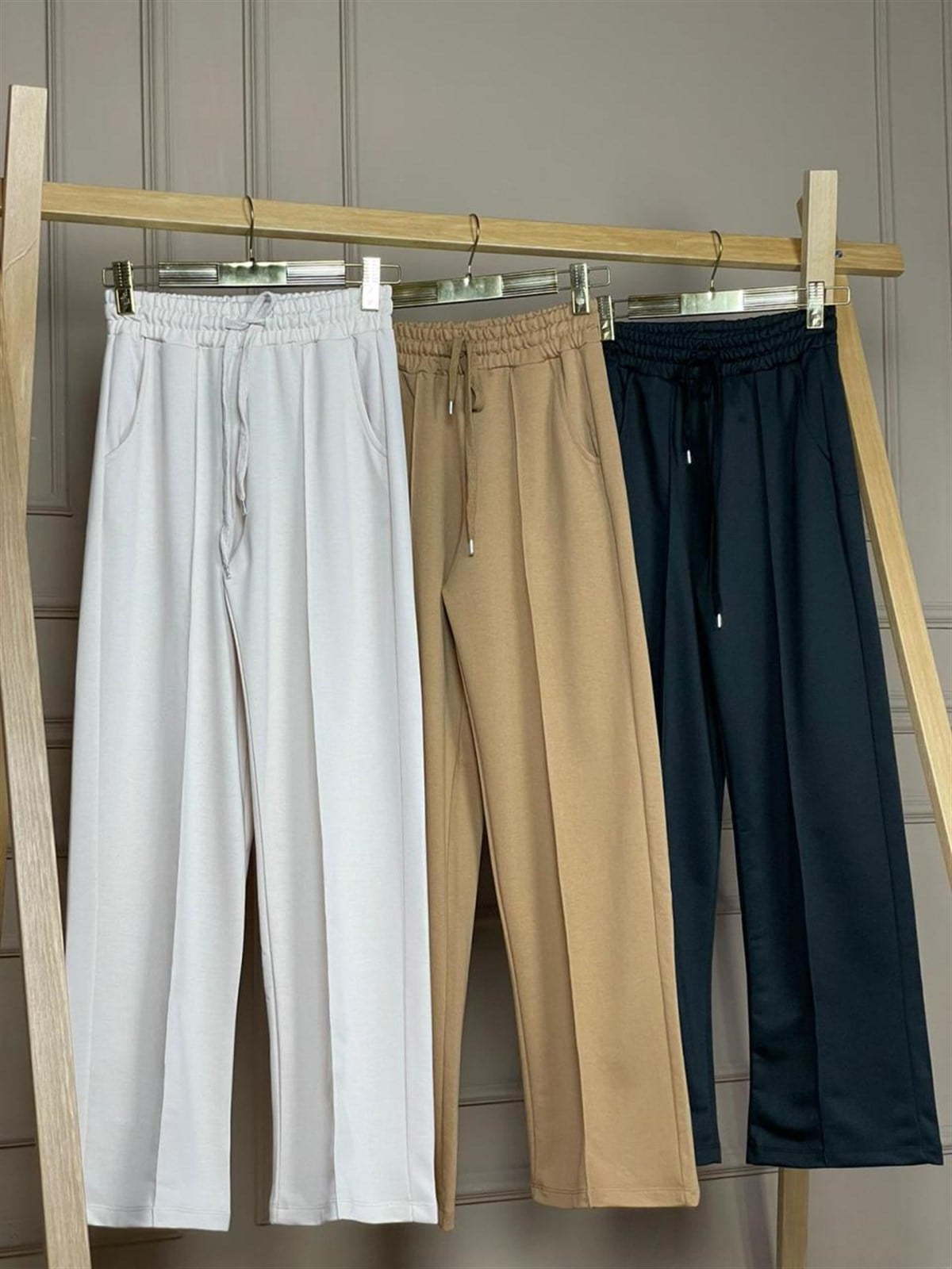 İkiiplik Sweat Kumaş Önden Dikiş Detaylı Pantolon  (EKRU)