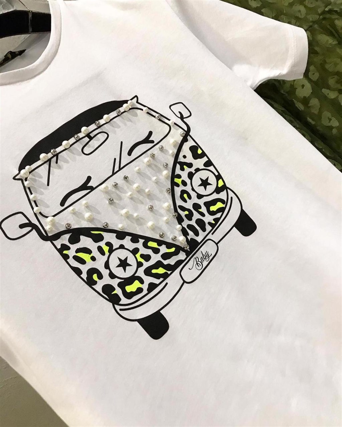 İnci Detaylı Basic Tshirt
