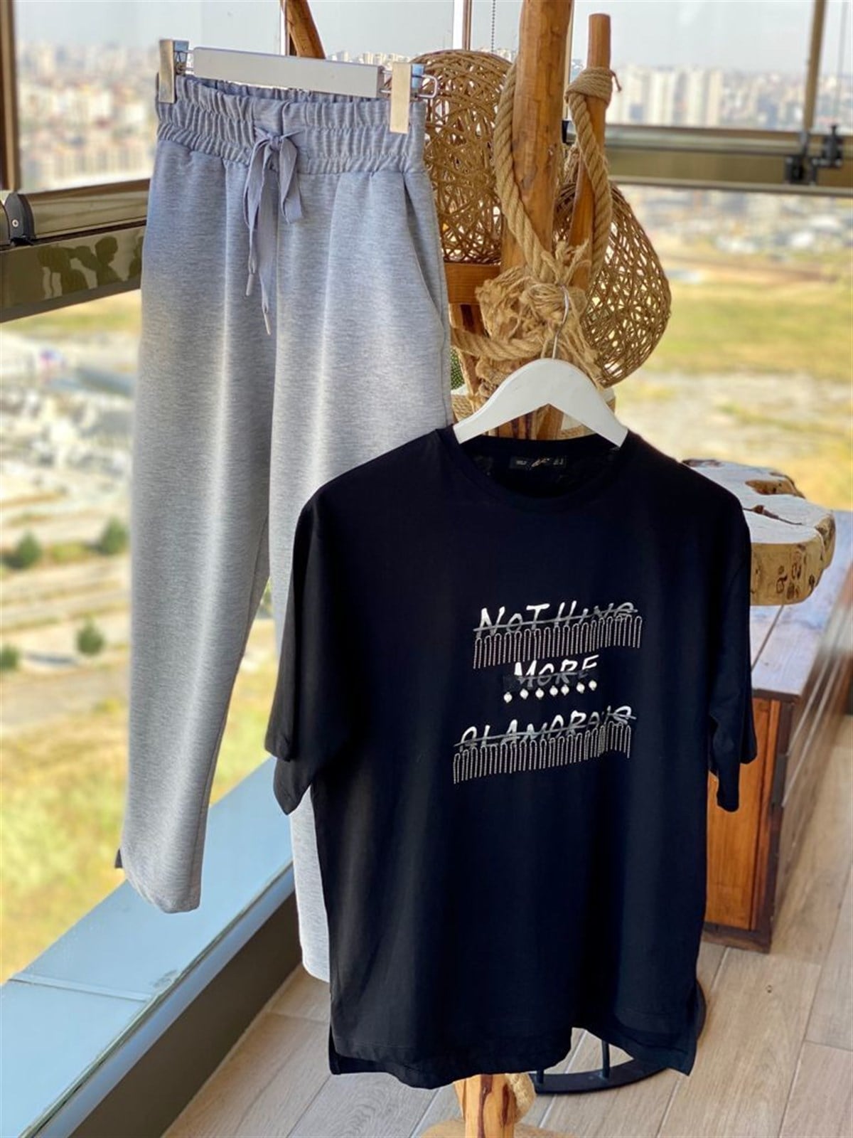 İnci Detaylı Tshirt (Siyah)