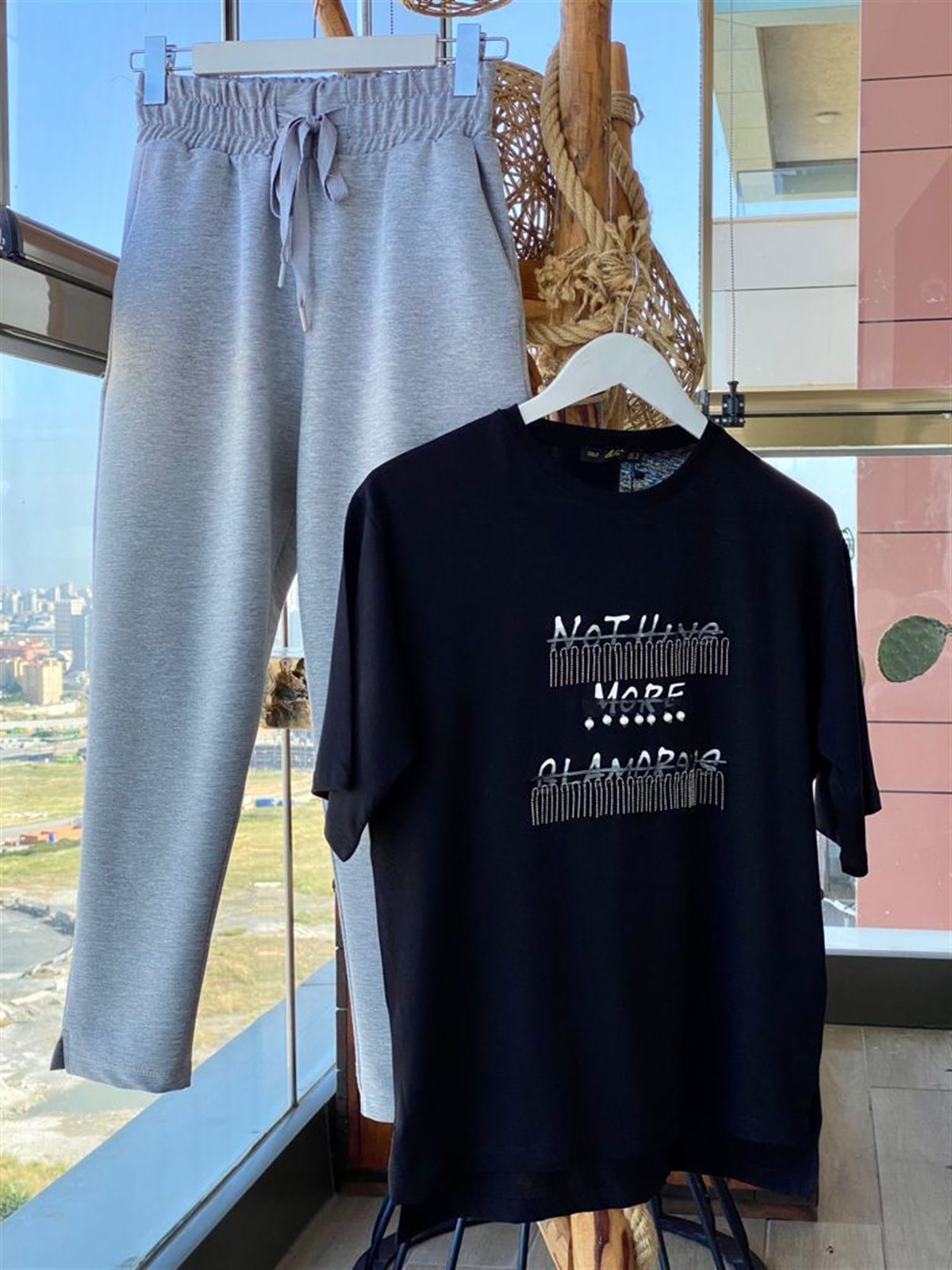İnci Detaylı Tshirt (Siyah)