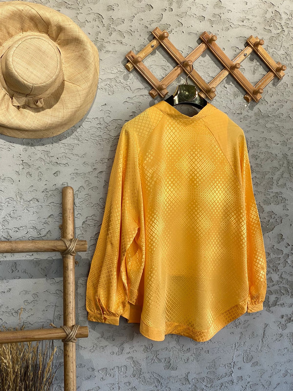 Jakarlı Parlak Saten Kimono (Hardal Sarı)