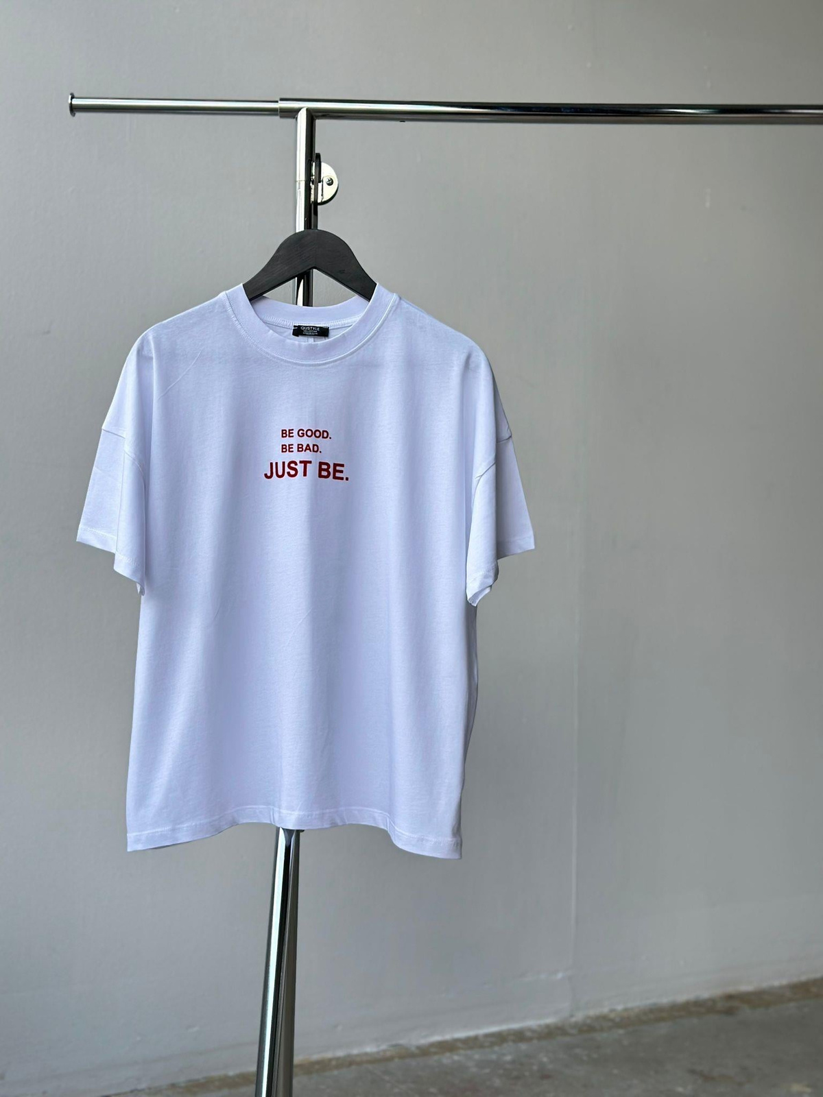 Just Be Yazı Baskılı Oversize Tişört (Beyaz)