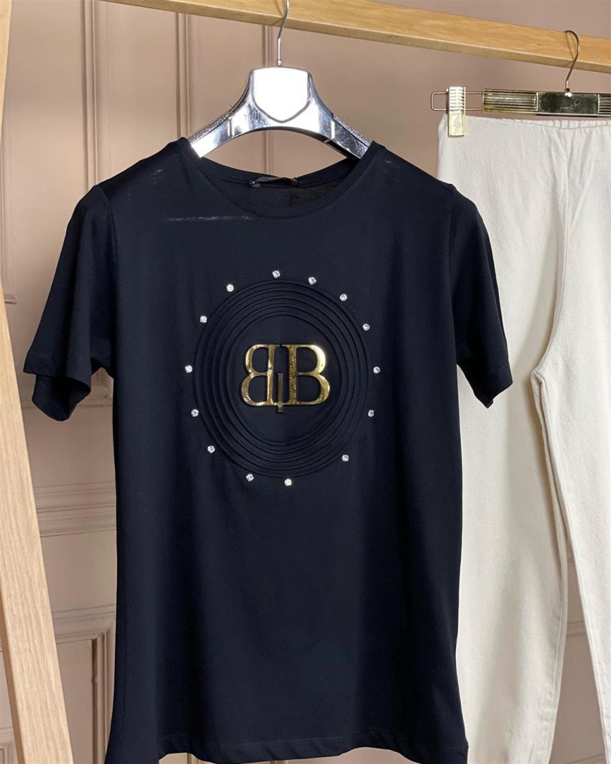 Kabartma Gold Baskılı ve Taş İşçilikli Penye Tshirt (SİYAH & EKRU)