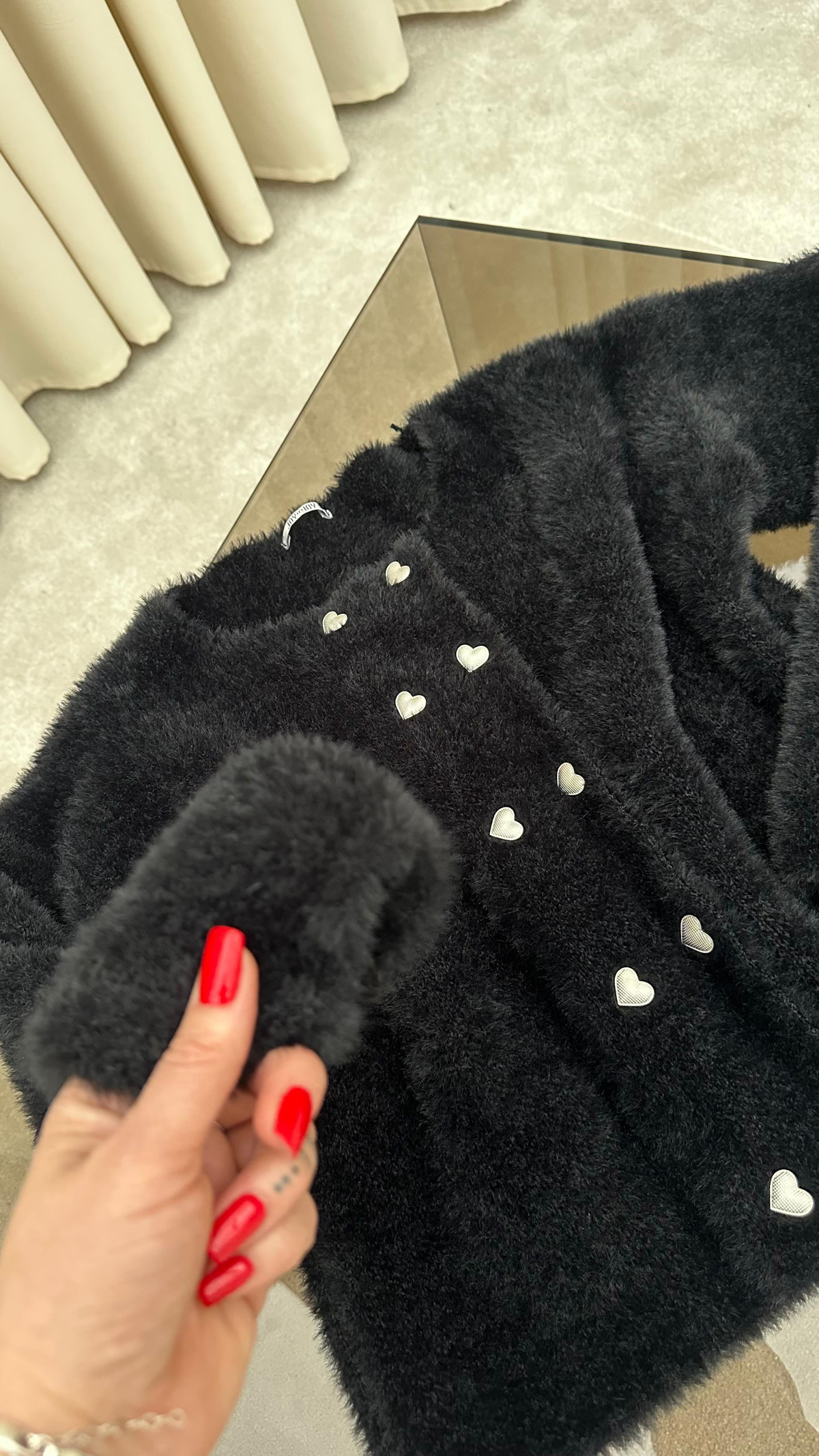 Kalp Düğme Detaylı Angora Hırka (Siyah)