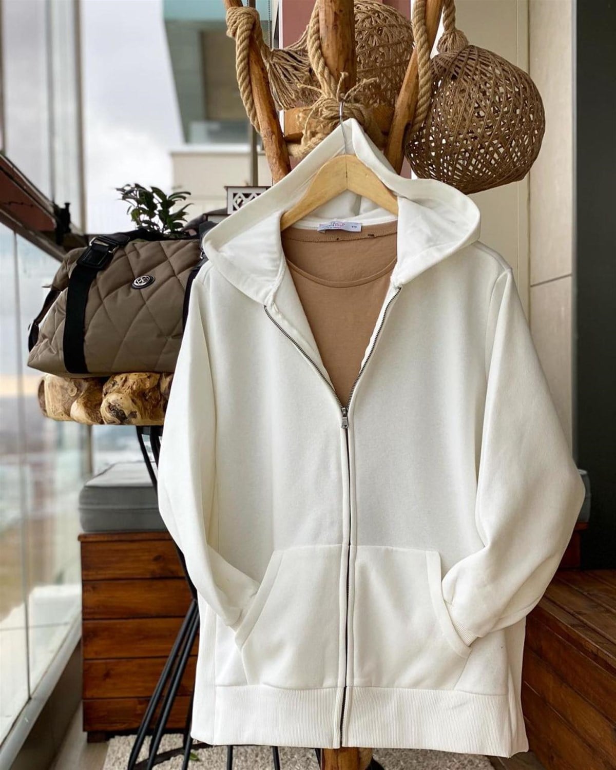 Kapşonlu Önden Fermuarlı Sweatshirt (EKRU)