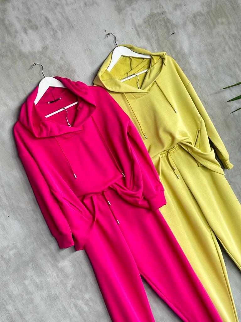 Kapşonlu Oval Kesim Kadın Sweat (Fuşya)