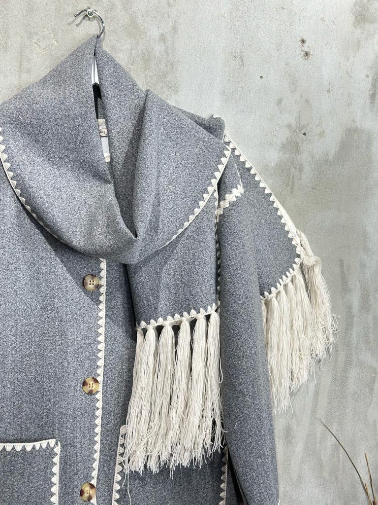 Kaşmir Kumaş Nakış İşlemeli Atkılı Ceket (Gri)