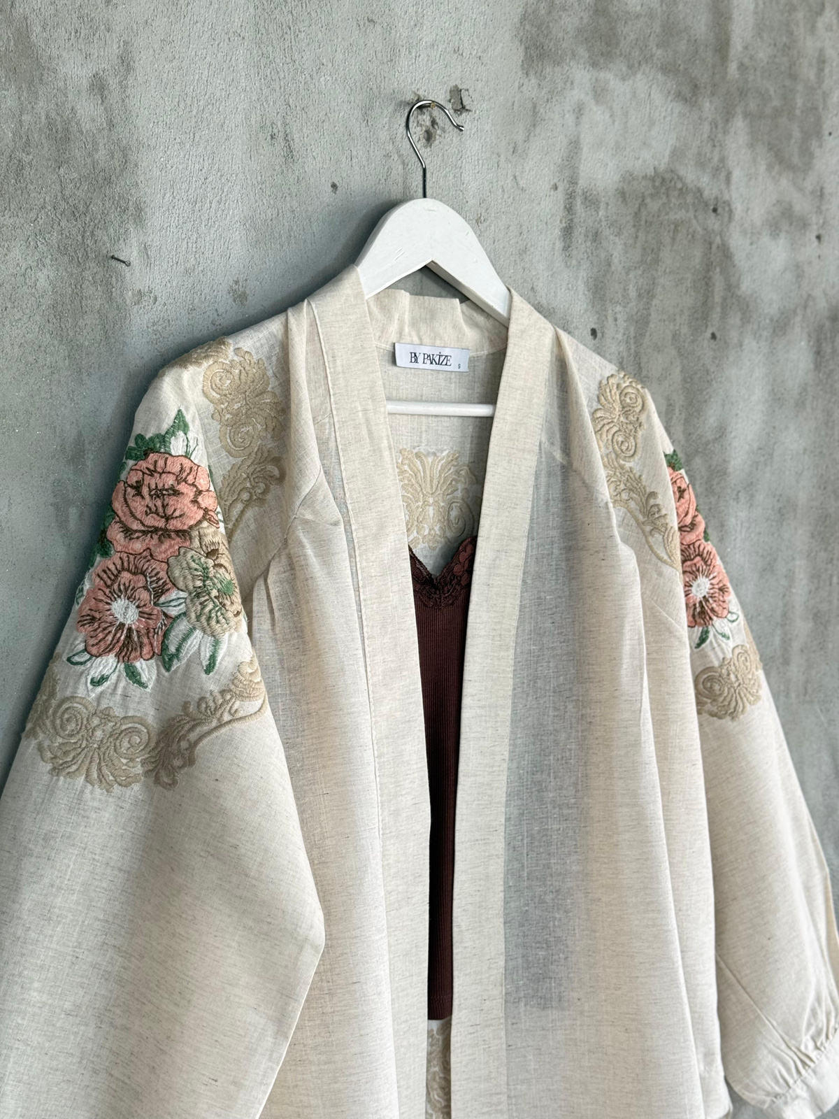 Keten Kumaş Nakış İşçilikli Oversize Kimono (Taş)