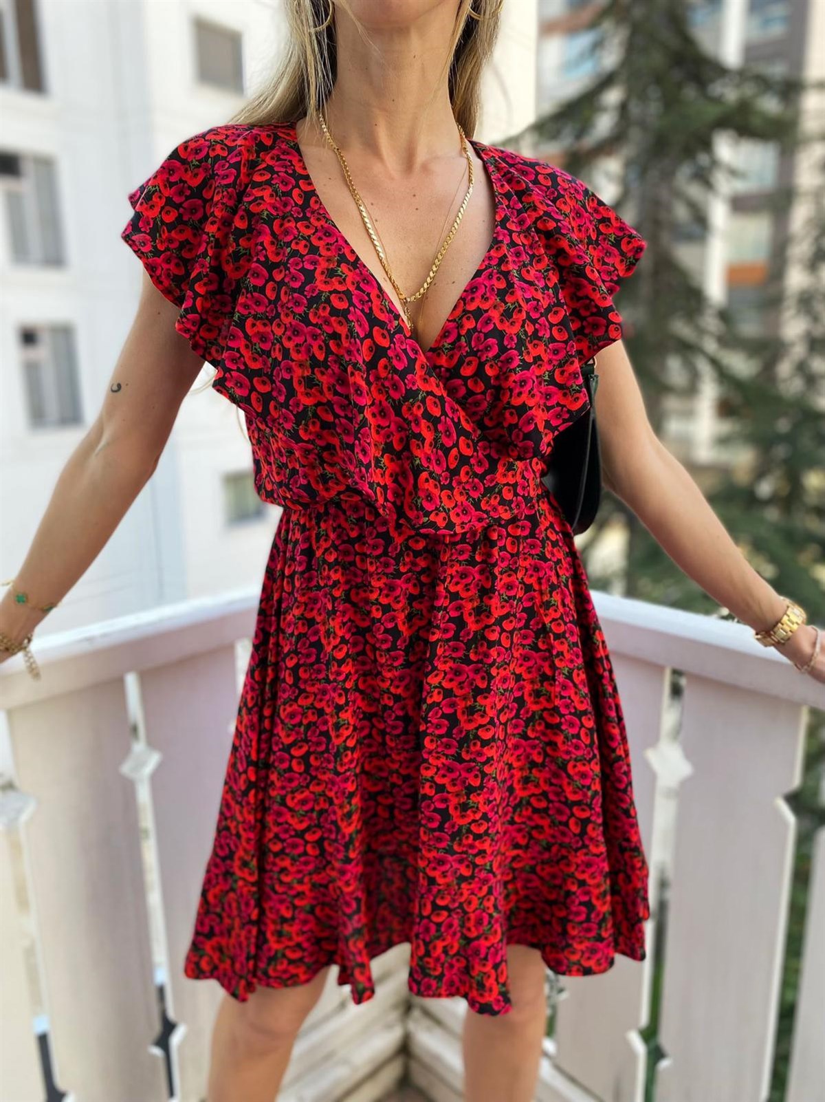 Kırmızı Mor V Yaka Kol Ve Etek Volan Detay Tasarım Flora Elbise