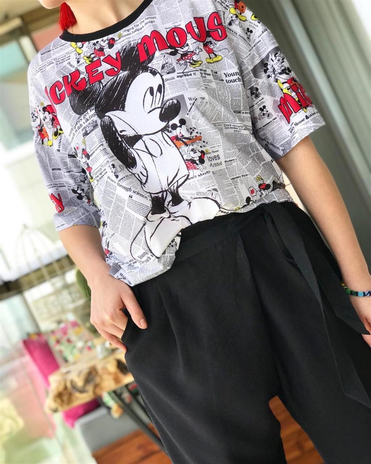 Kısa Gazete Desen Mickey Mouse Bluz