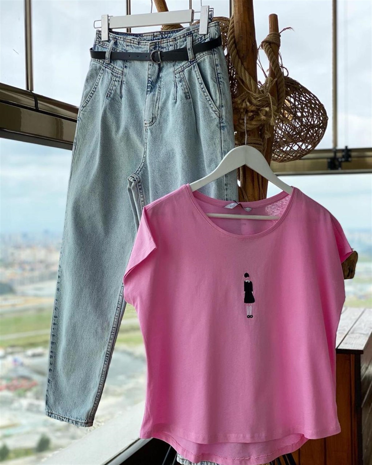 Kız Nakış İşlemeli Tshirt (Pembe)