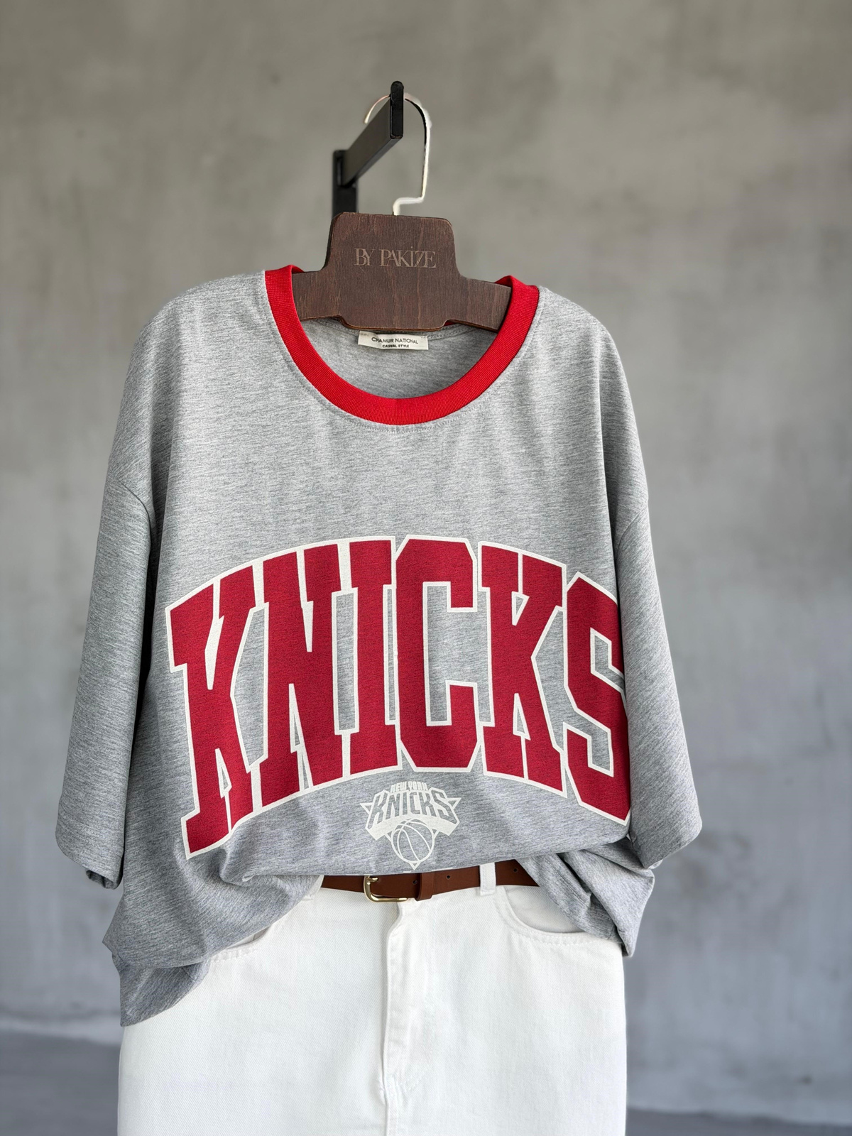 Knicks Baskılı Oversize Tişört (Gri)