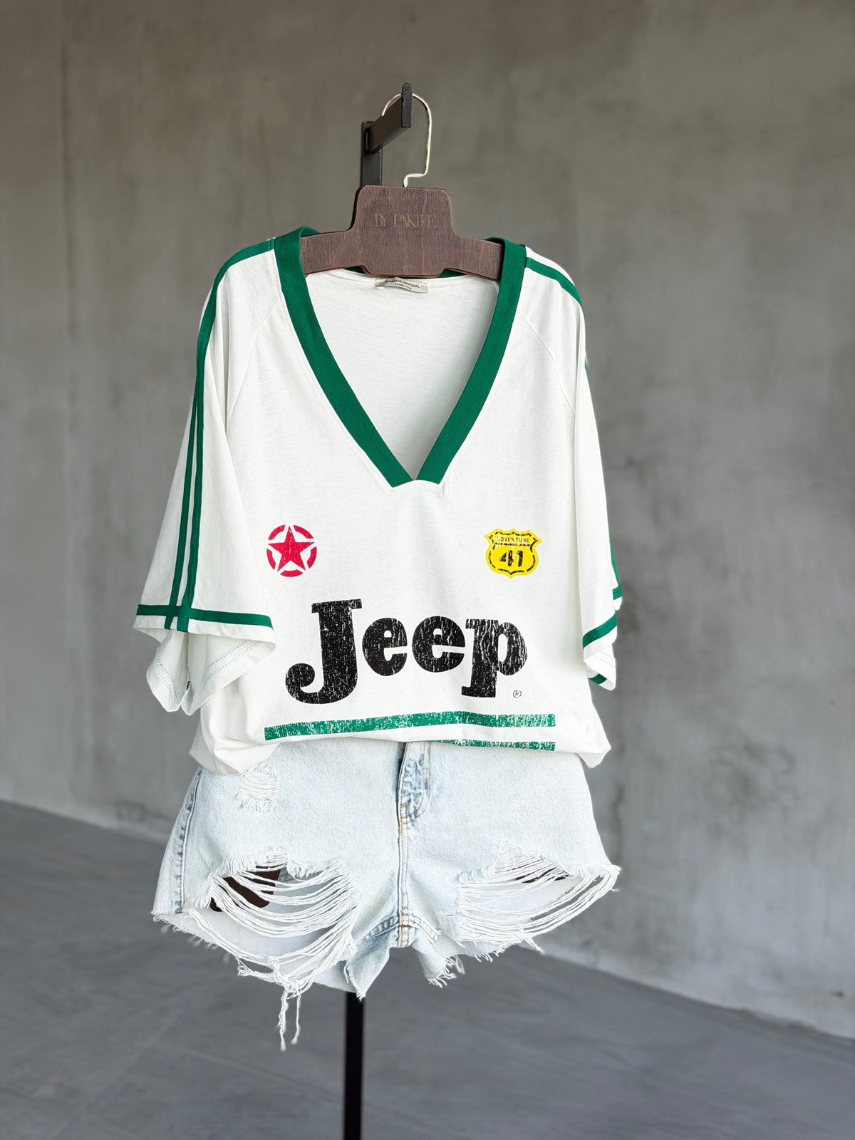 Kolej Model V Yaka Oversize Tişört (Yeşil)