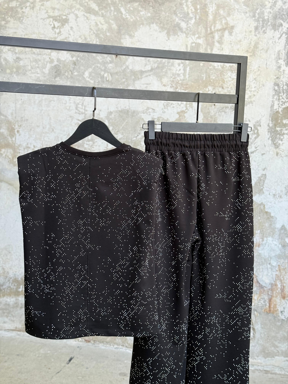 Komple Taş İşçilikli Vatkalı Takım  (Siyah)