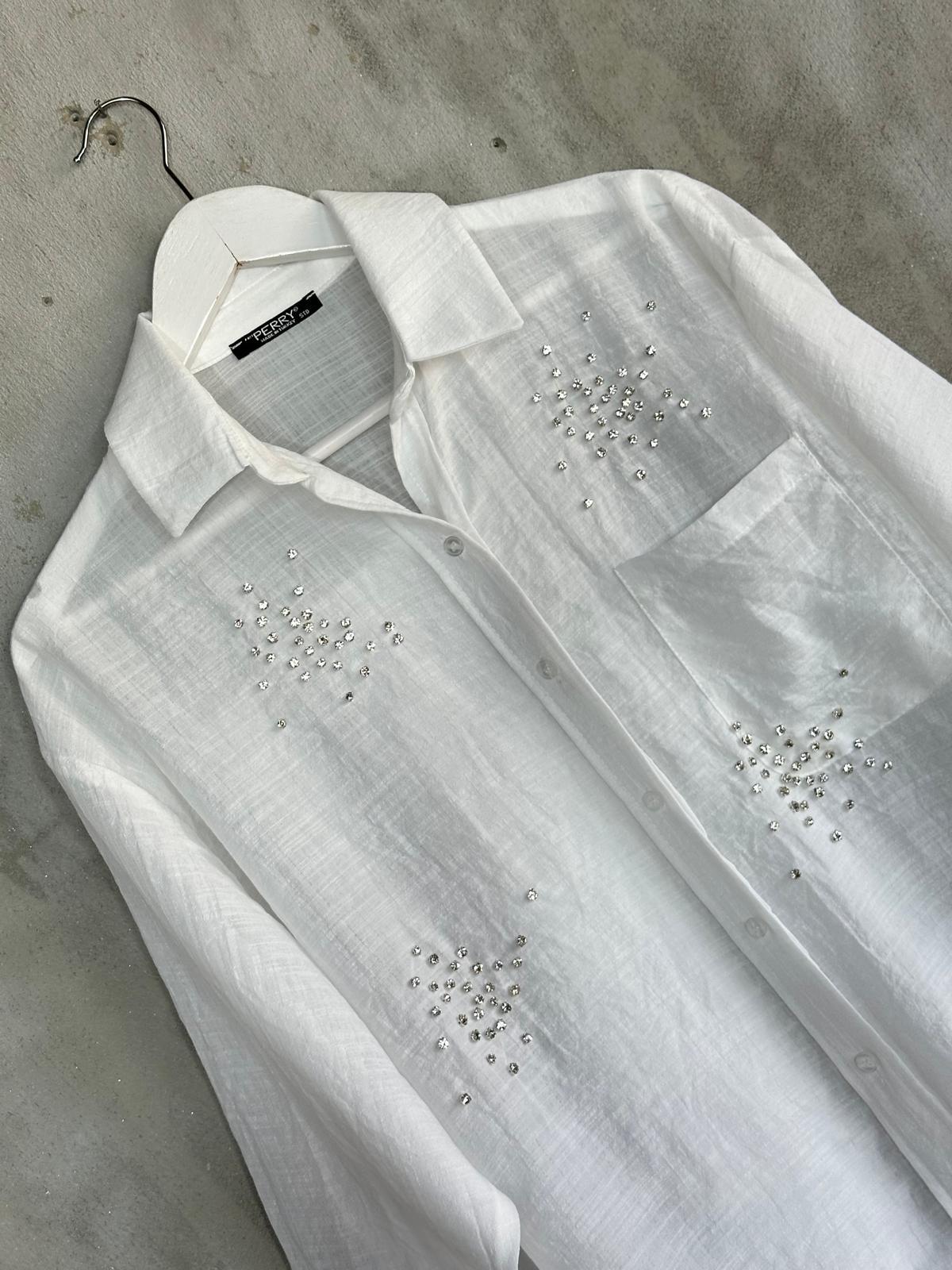 Kristal Taş İşçilikli Oversize Gömlek (Beyaz)