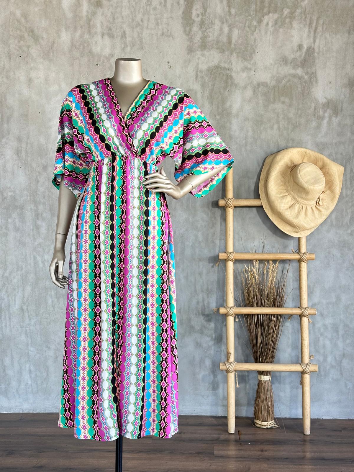 Kruvaze Yaka Yarasa Kol Kilim Desen Elbise (Fuşya)
