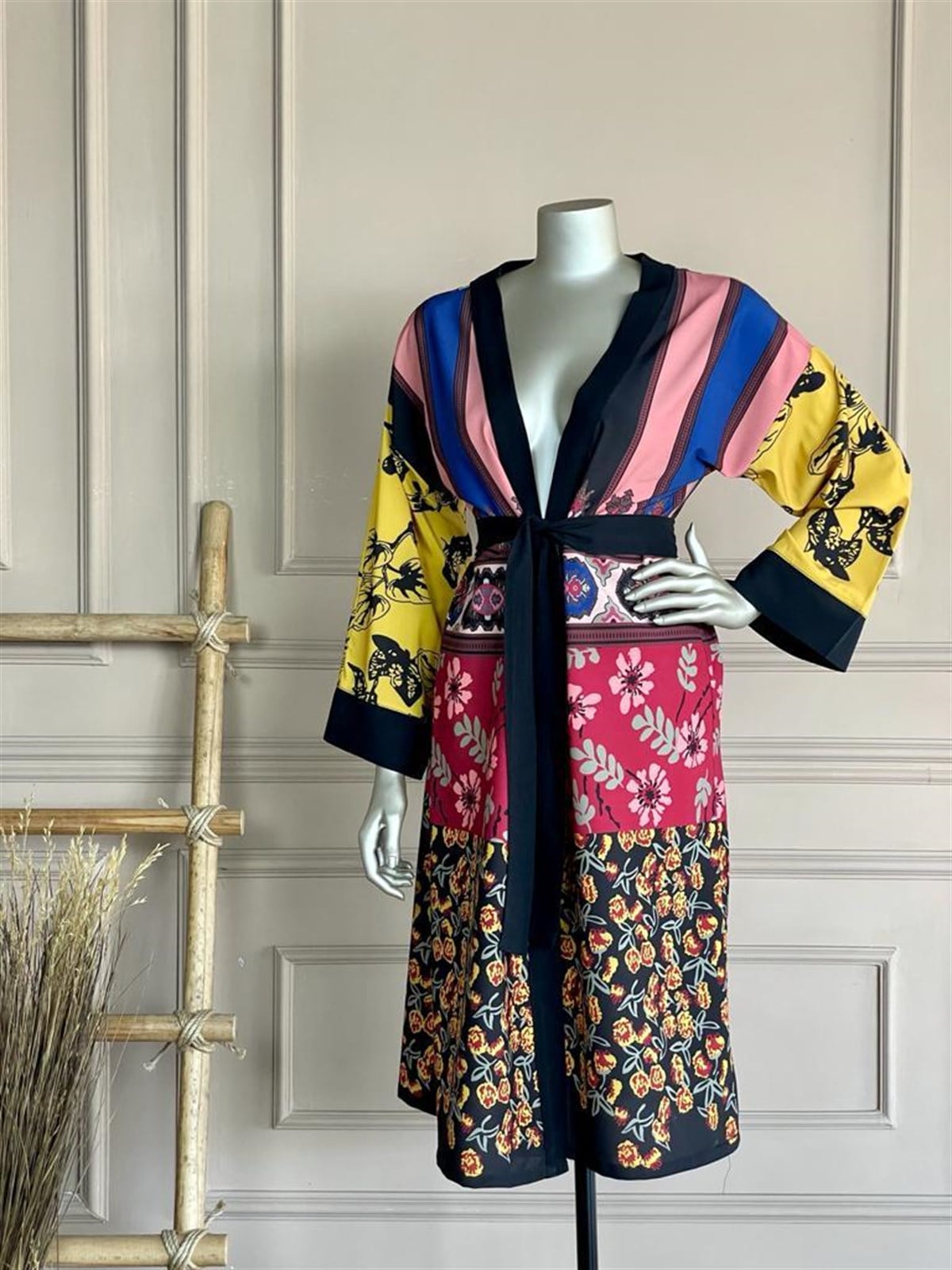 Kuşaklı Saten Kimono