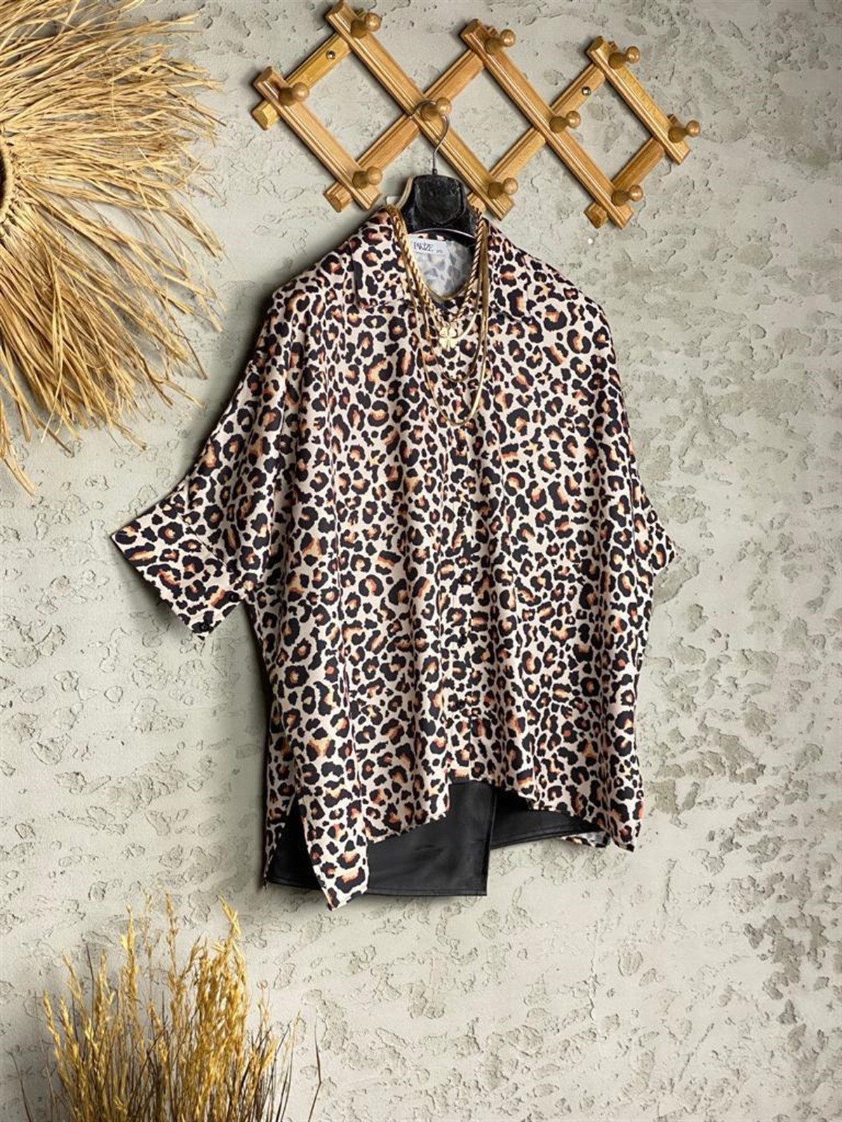 Leopar Baskılı Saten Gömlek