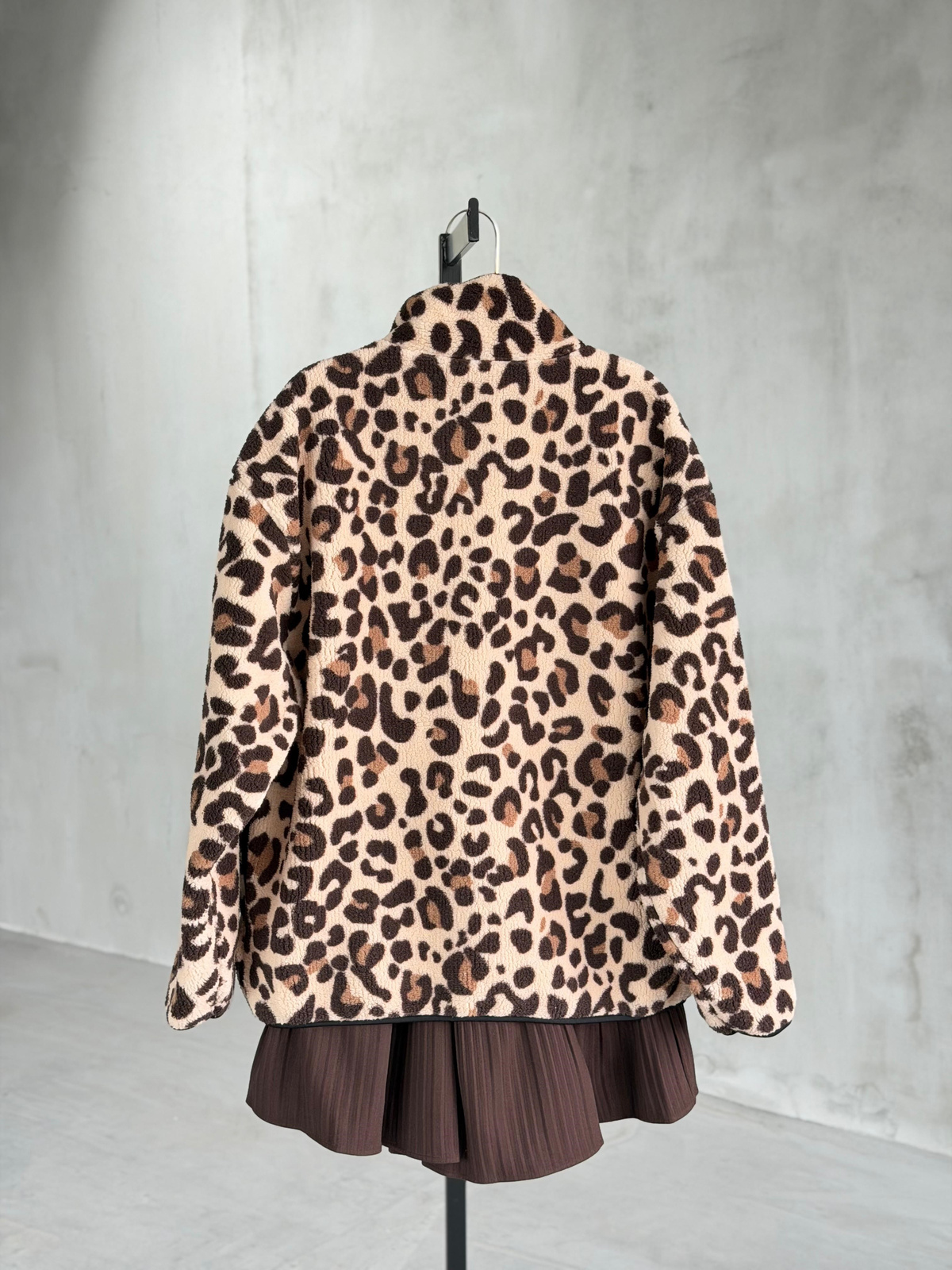 Leopar Desenli Peluş Teddy Kanguru Cepli Kazak (Kahve)