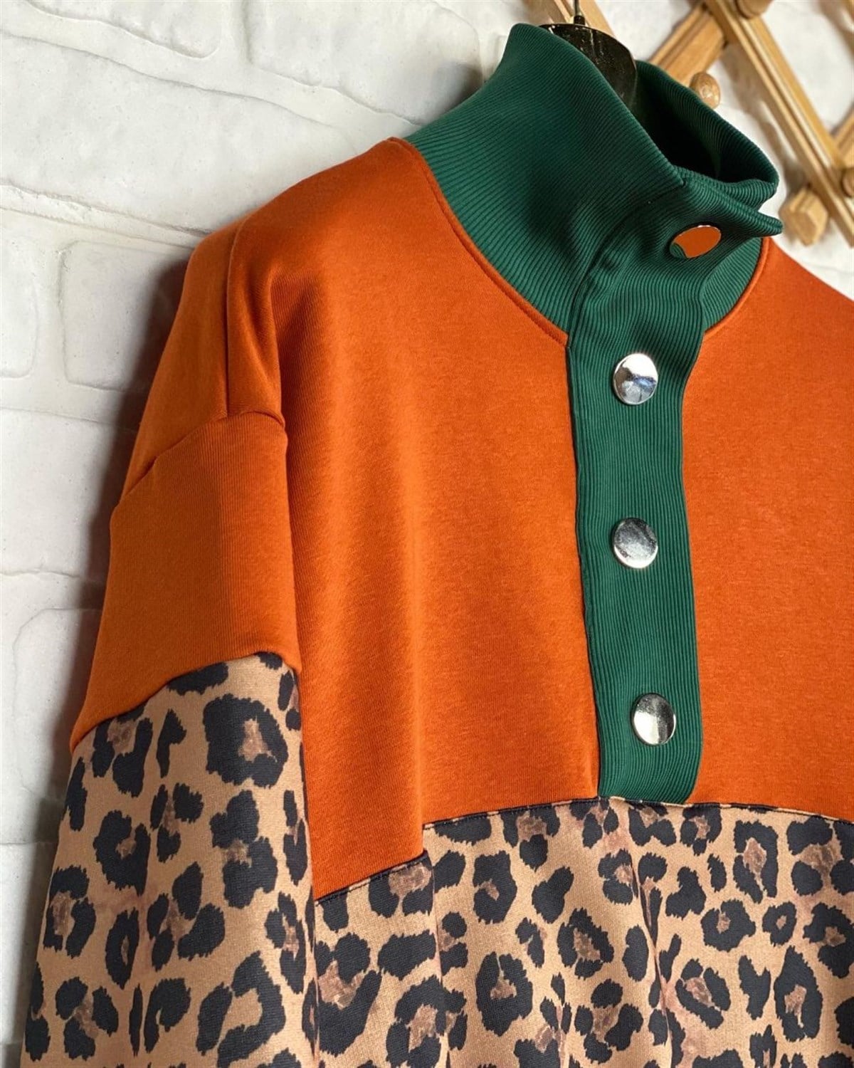 Leopar Desenli Tasarım Sweat (Oranj)