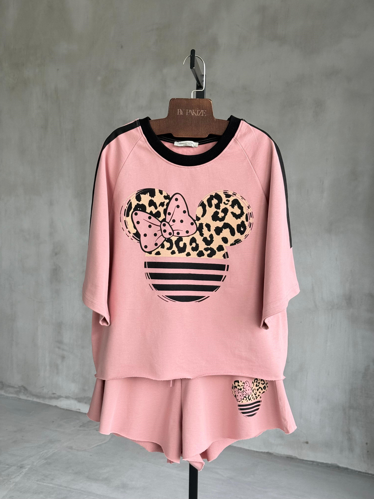 Leopar Mickey Baskılı Takım (Pudra)