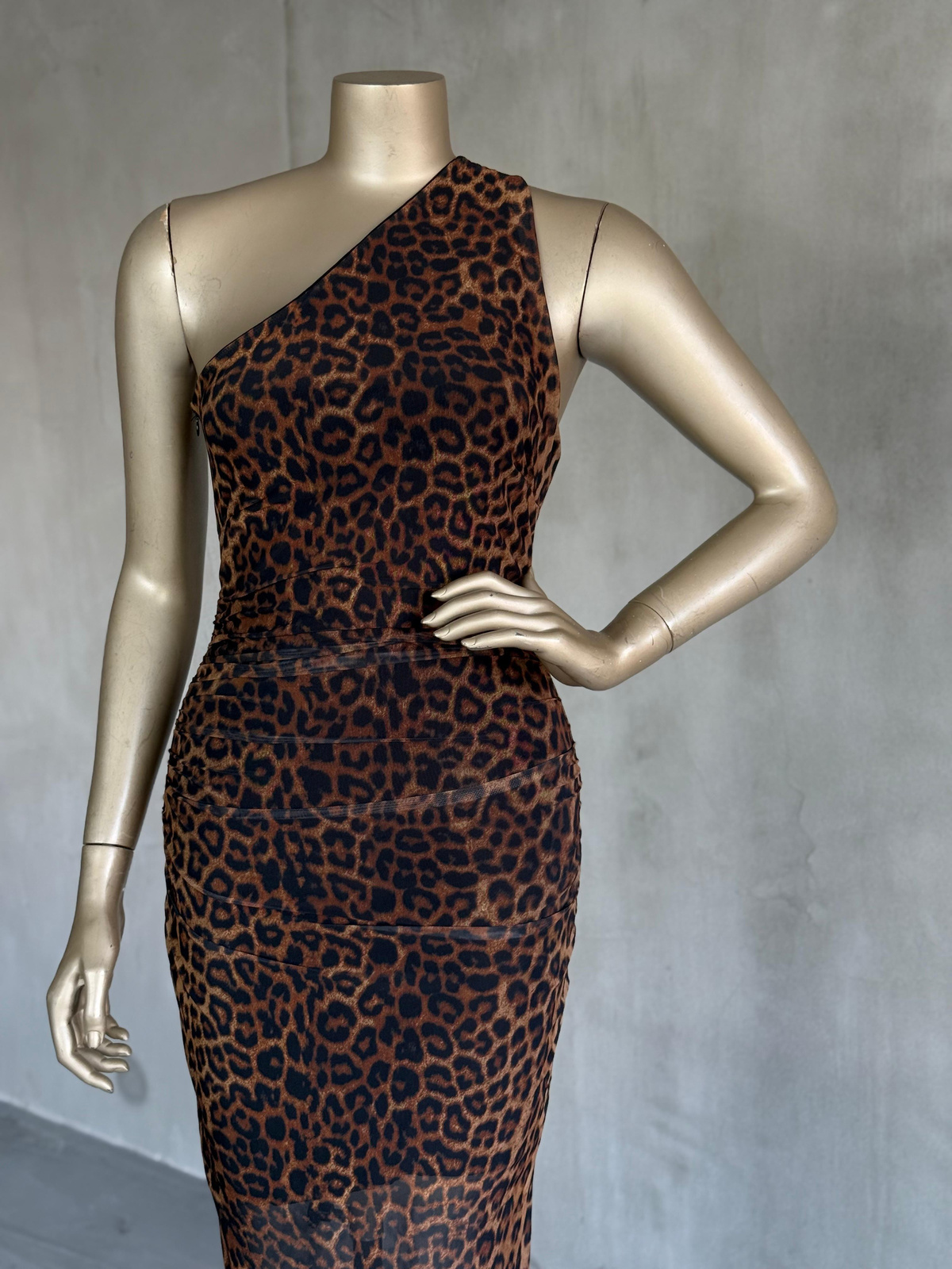Leopar Tek Omuz Uzun Elbise (Leopar)
