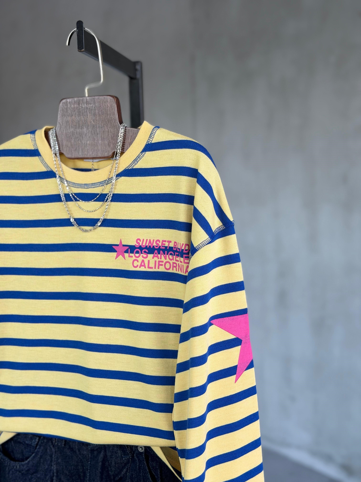Los Angeles Sırt Yıldız Baskılı Çizgili Sweatshirt(Sarı-Mavi)