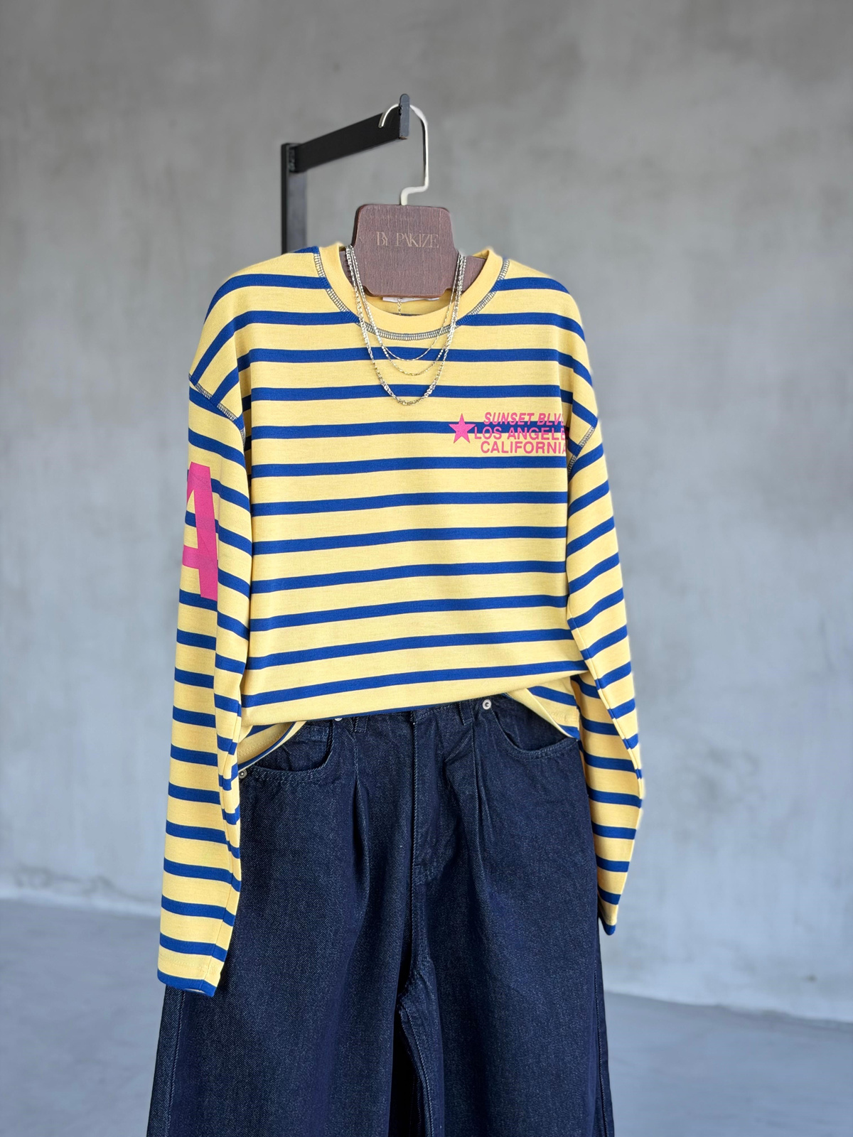 Los Angeles Sırt Yıldız Baskılı Çizgili Sweatshirt(Sarı-Mavi)