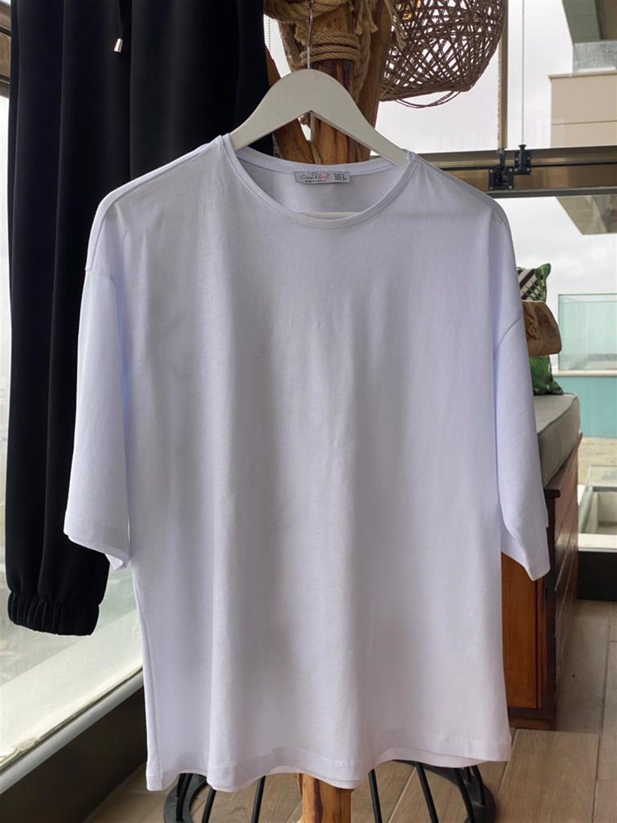 Love Yourself Sırt Baskılı Tshirt (BEYAZ & SİYAH)